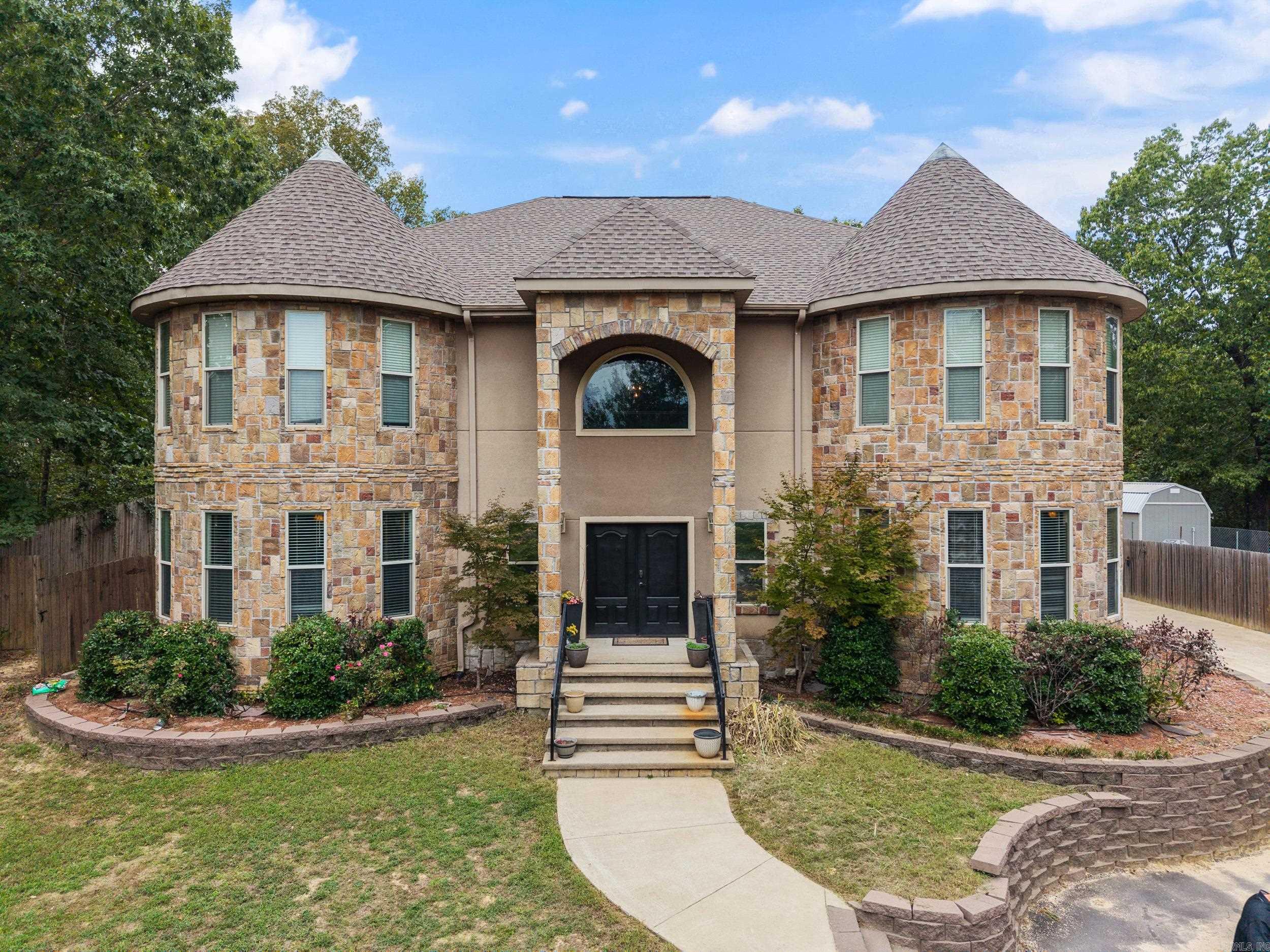 PLANTATION ACRES - Residential