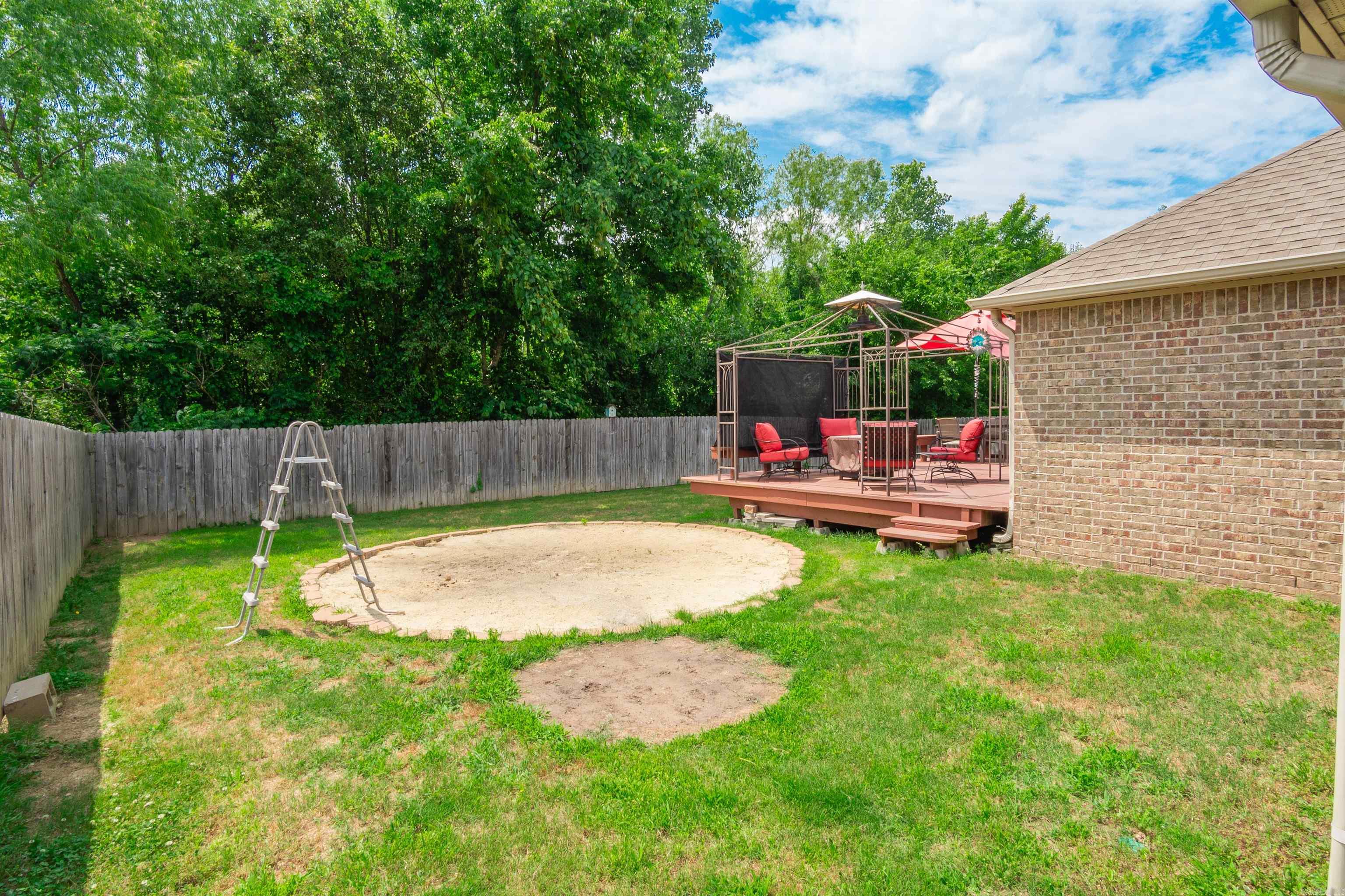 NORTH HILLS - Residential