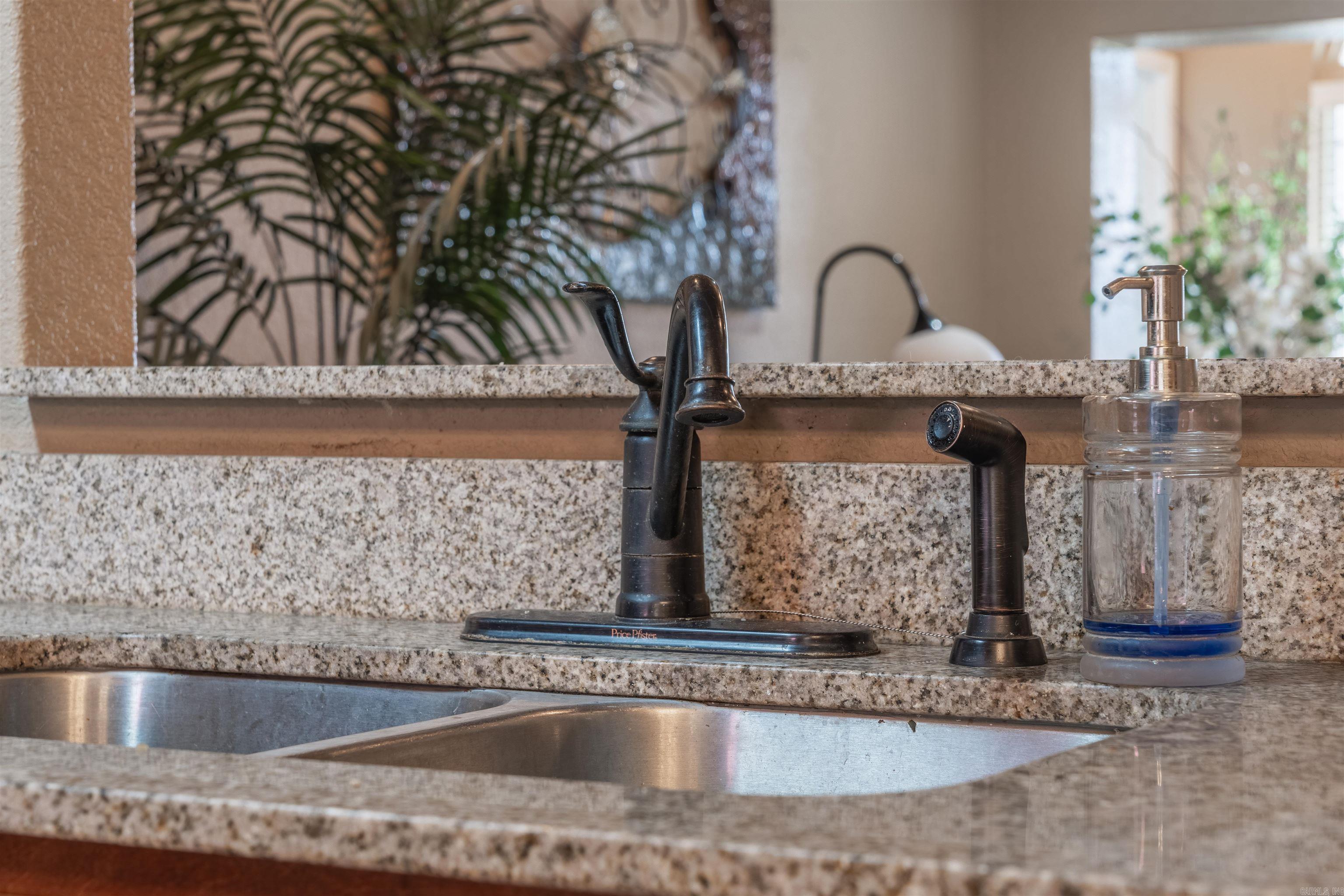 NORTH HILLS - Residential