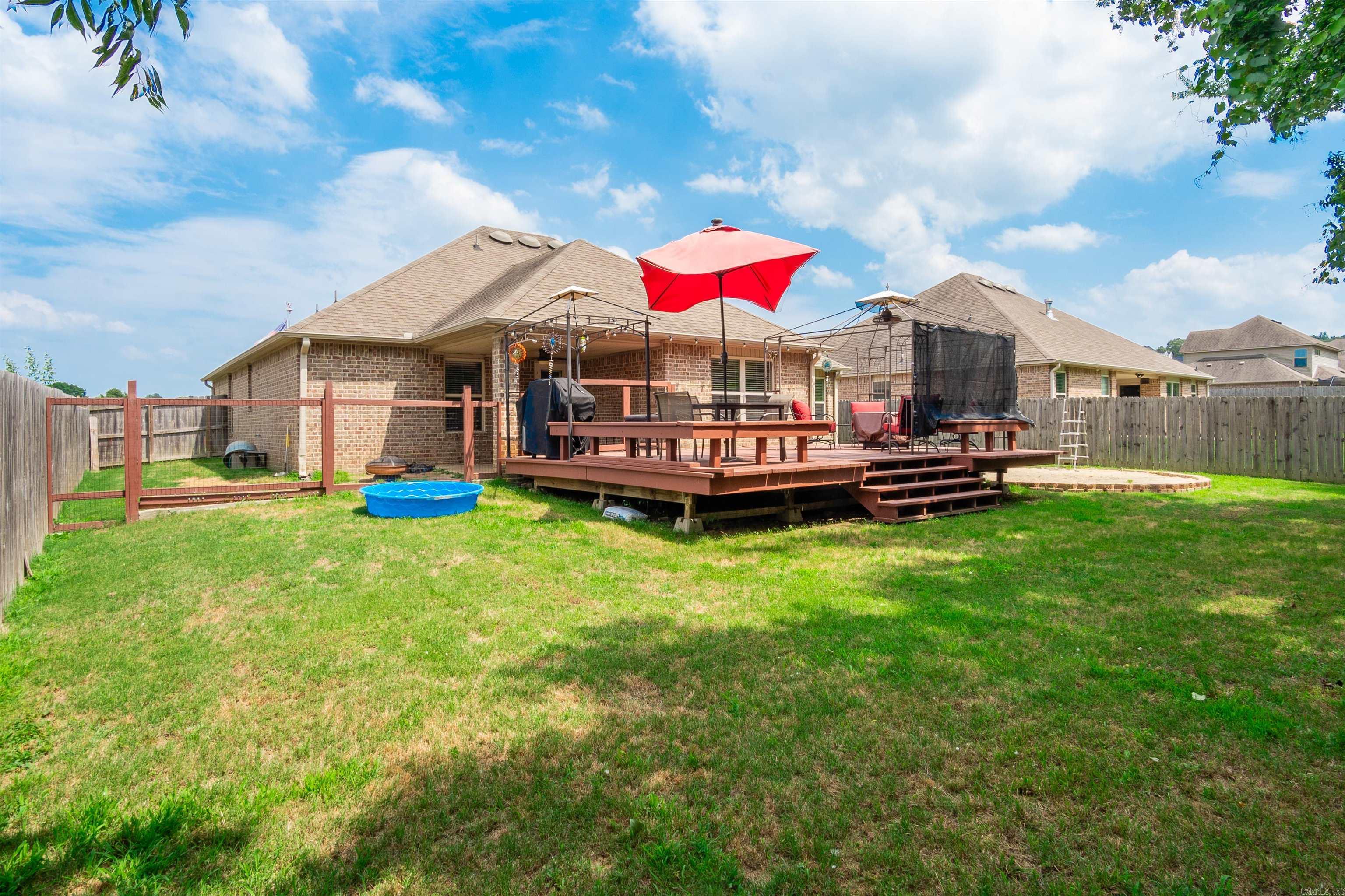 NORTH HILLS - Residential