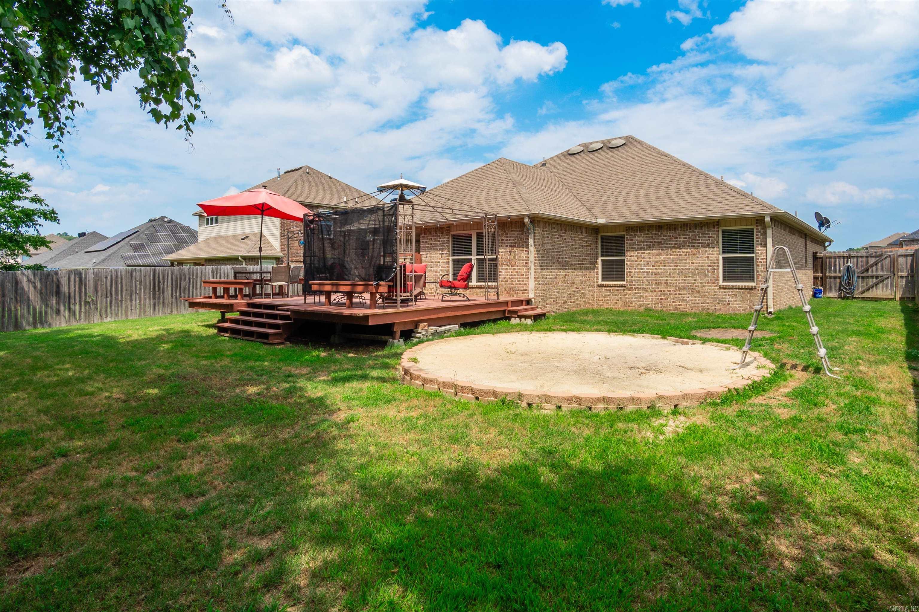 NORTH HILLS - Residential