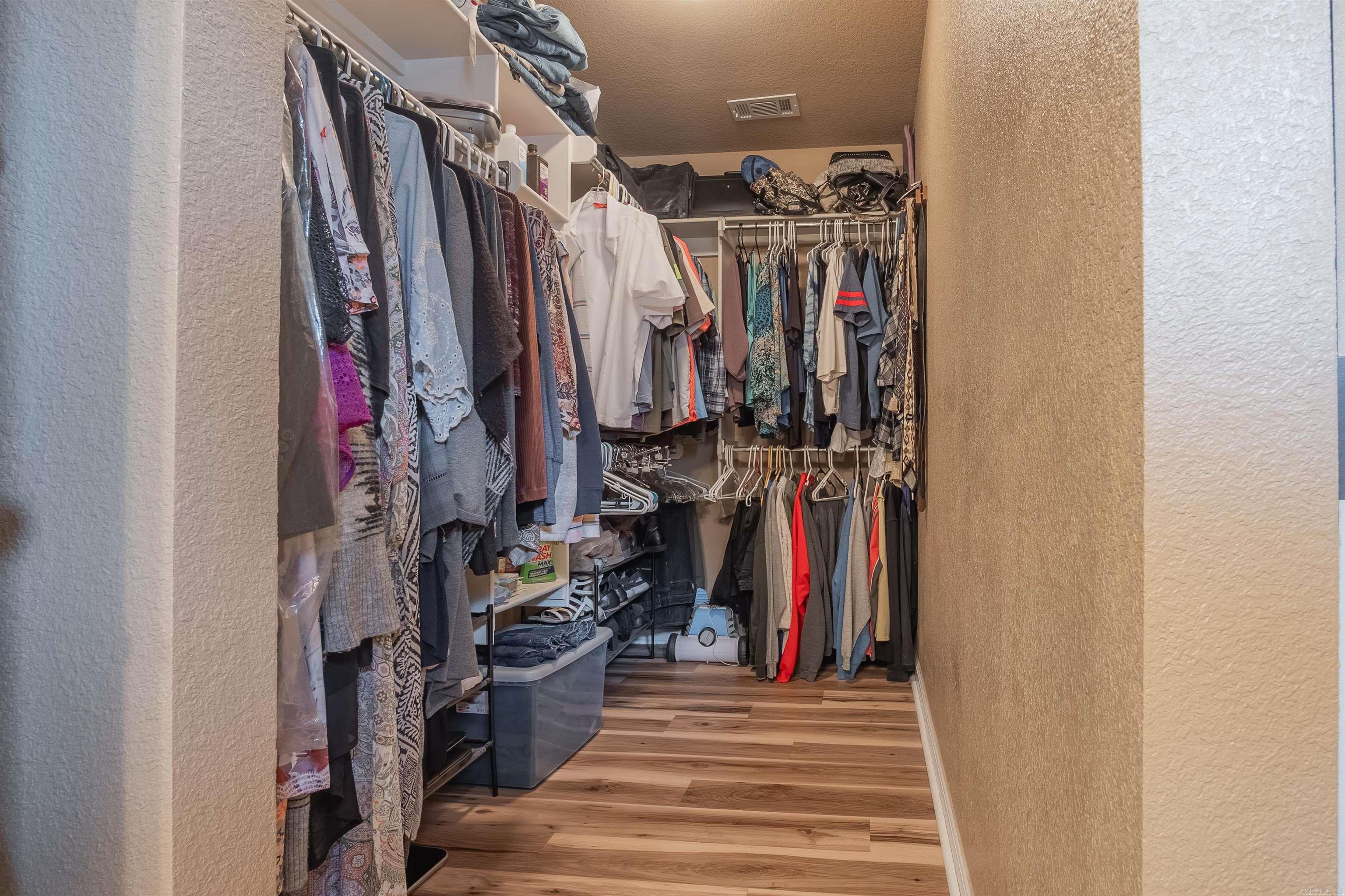 NORTH HILLS - Residential