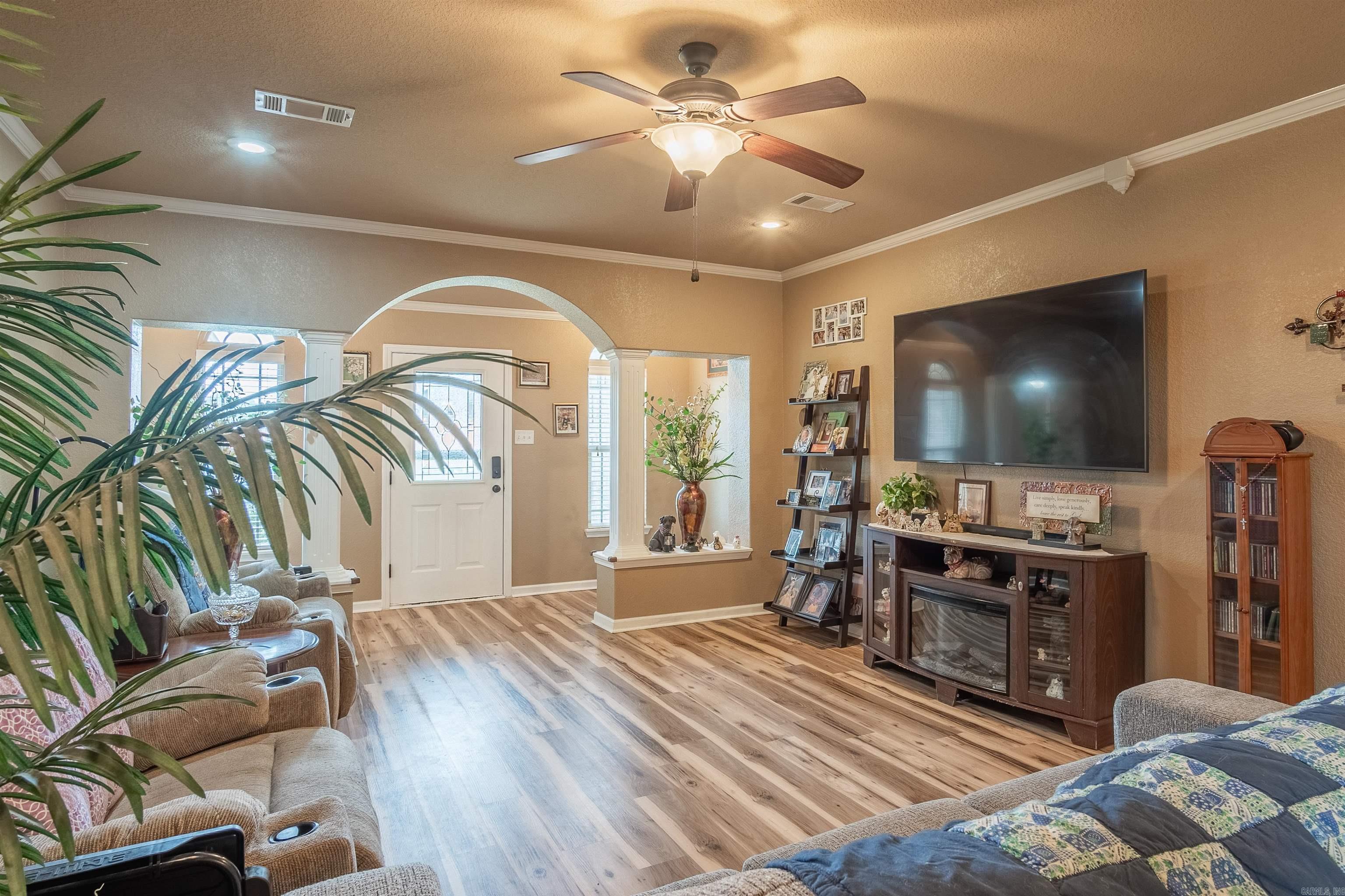 NORTH HILLS - Residential