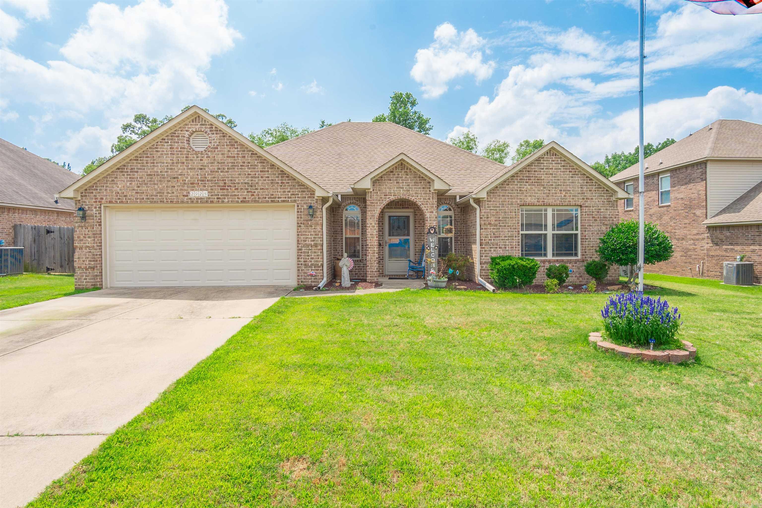 NORTH HILLS - Residential