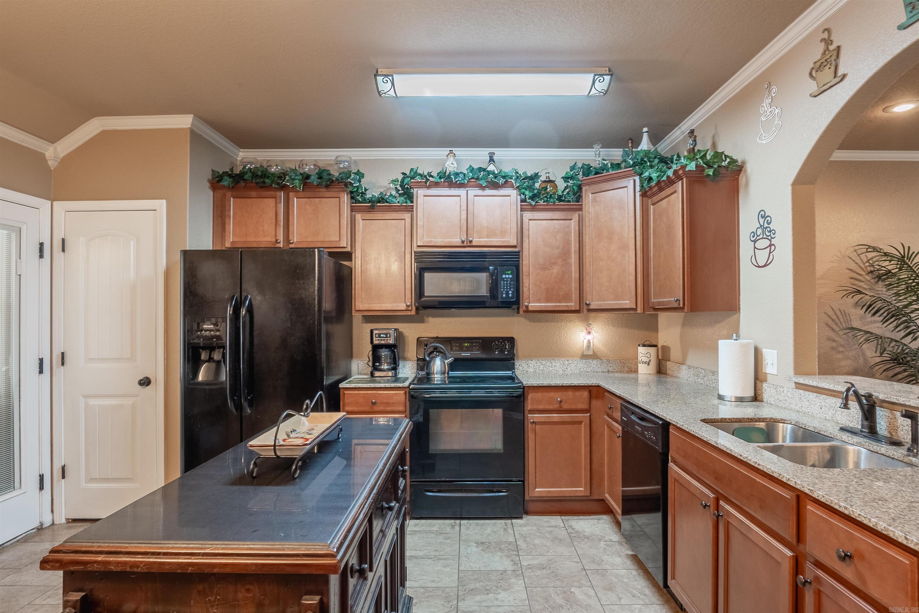 NORTH HILLS - Residential