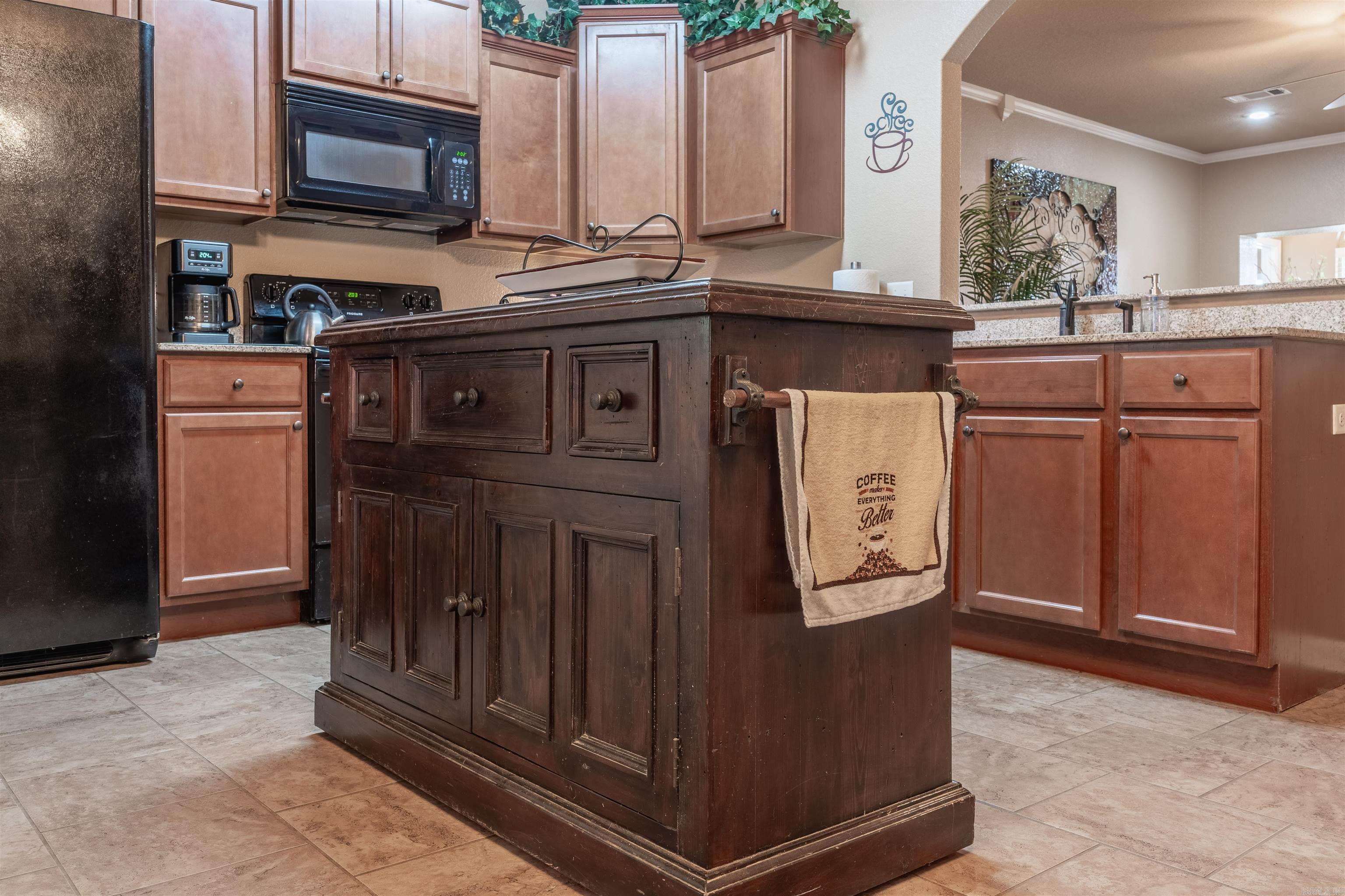 NORTH HILLS - Residential