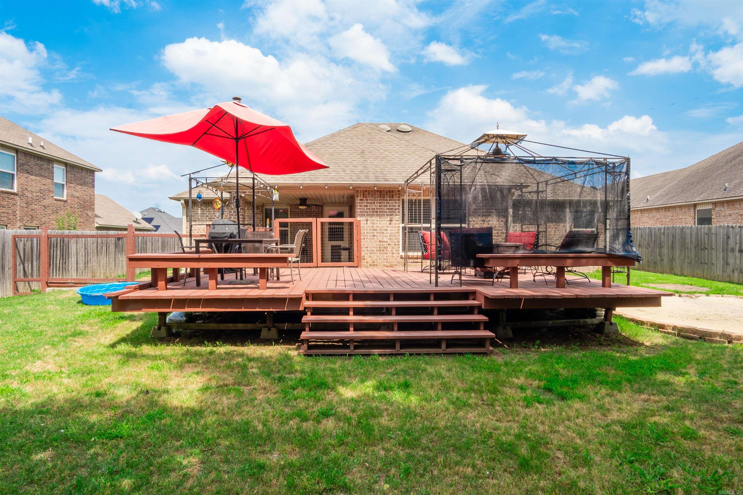 NORTH HILLS - Residential