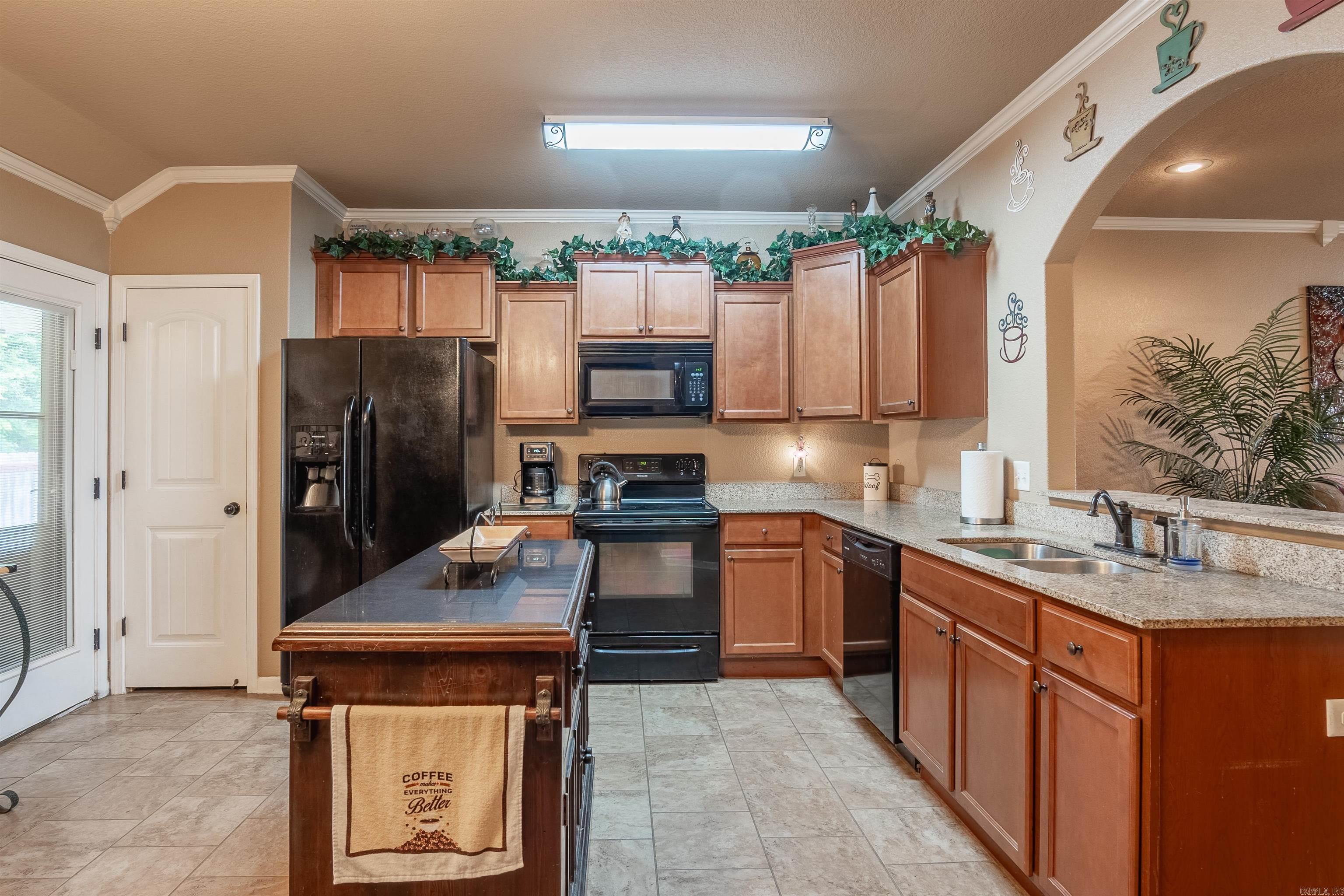 NORTH HILLS - Residential