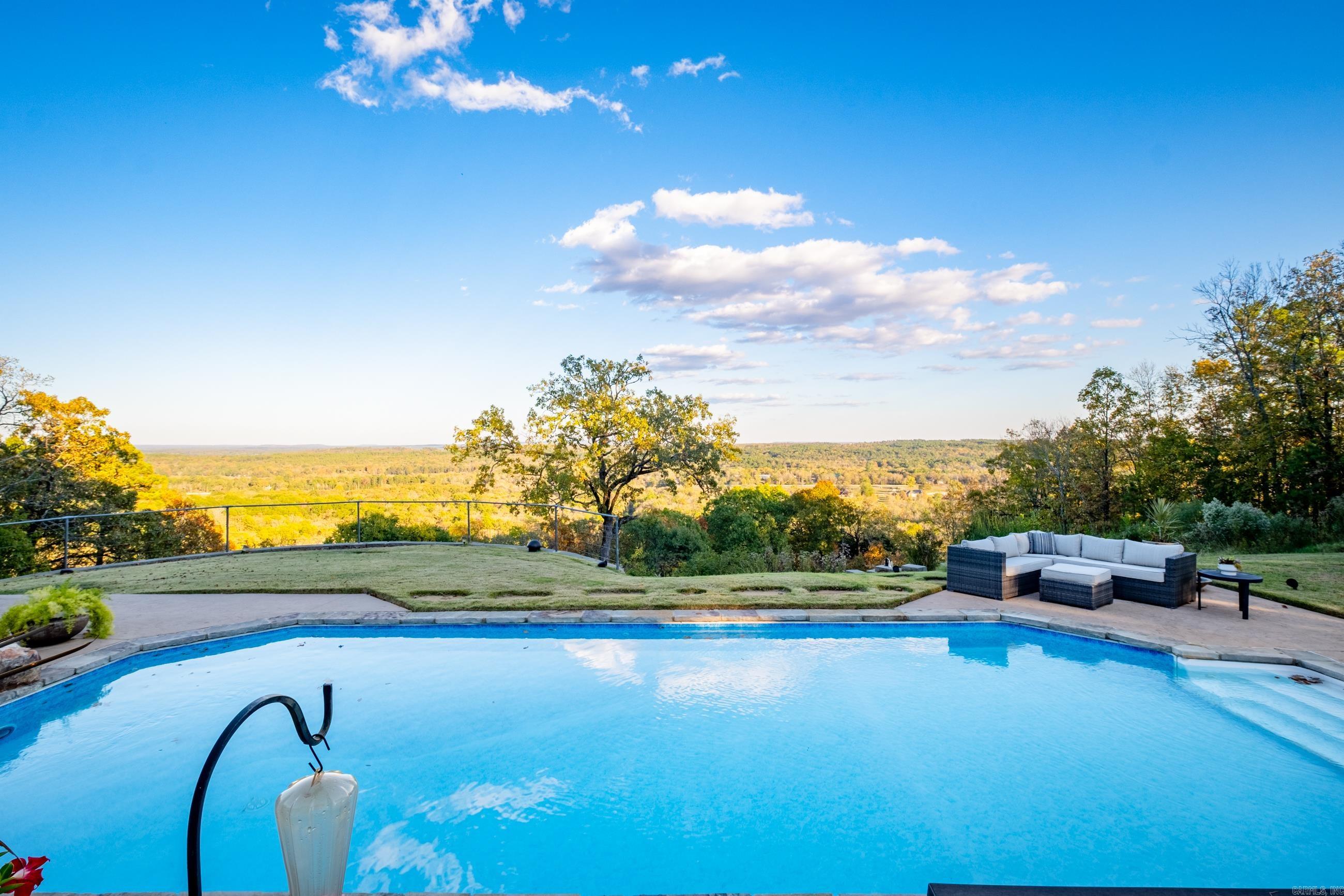 DOGWOOD ESTATES - Residential