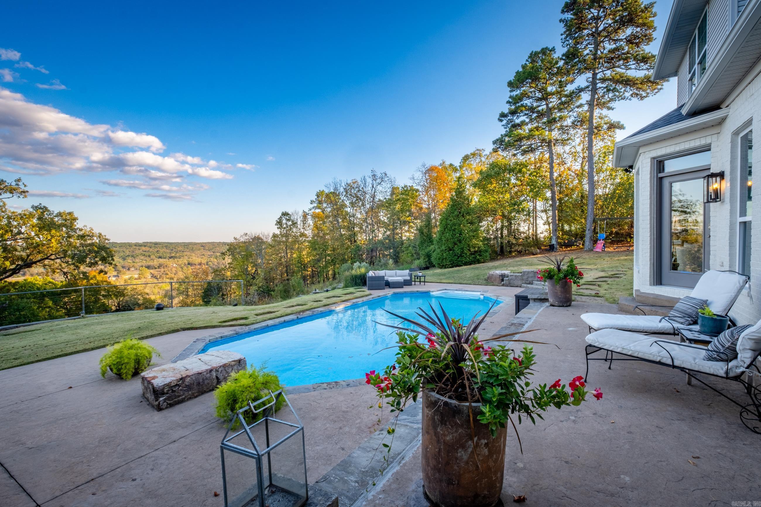 DOGWOOD ESTATES - Residential