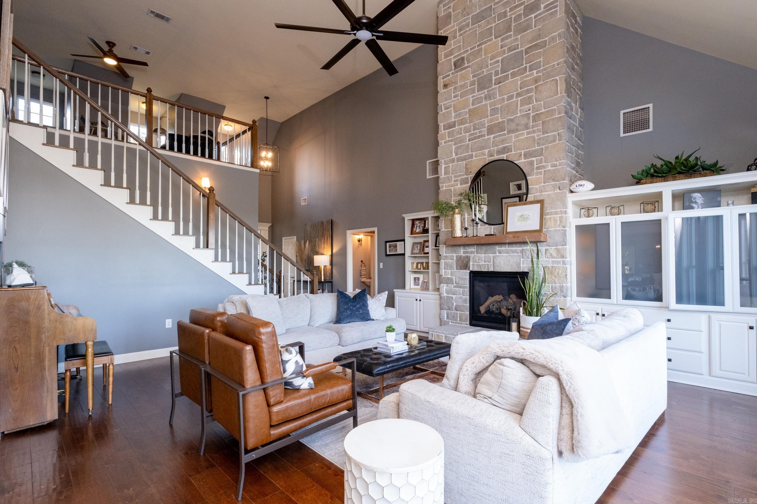DOGWOOD ESTATES - Residential
