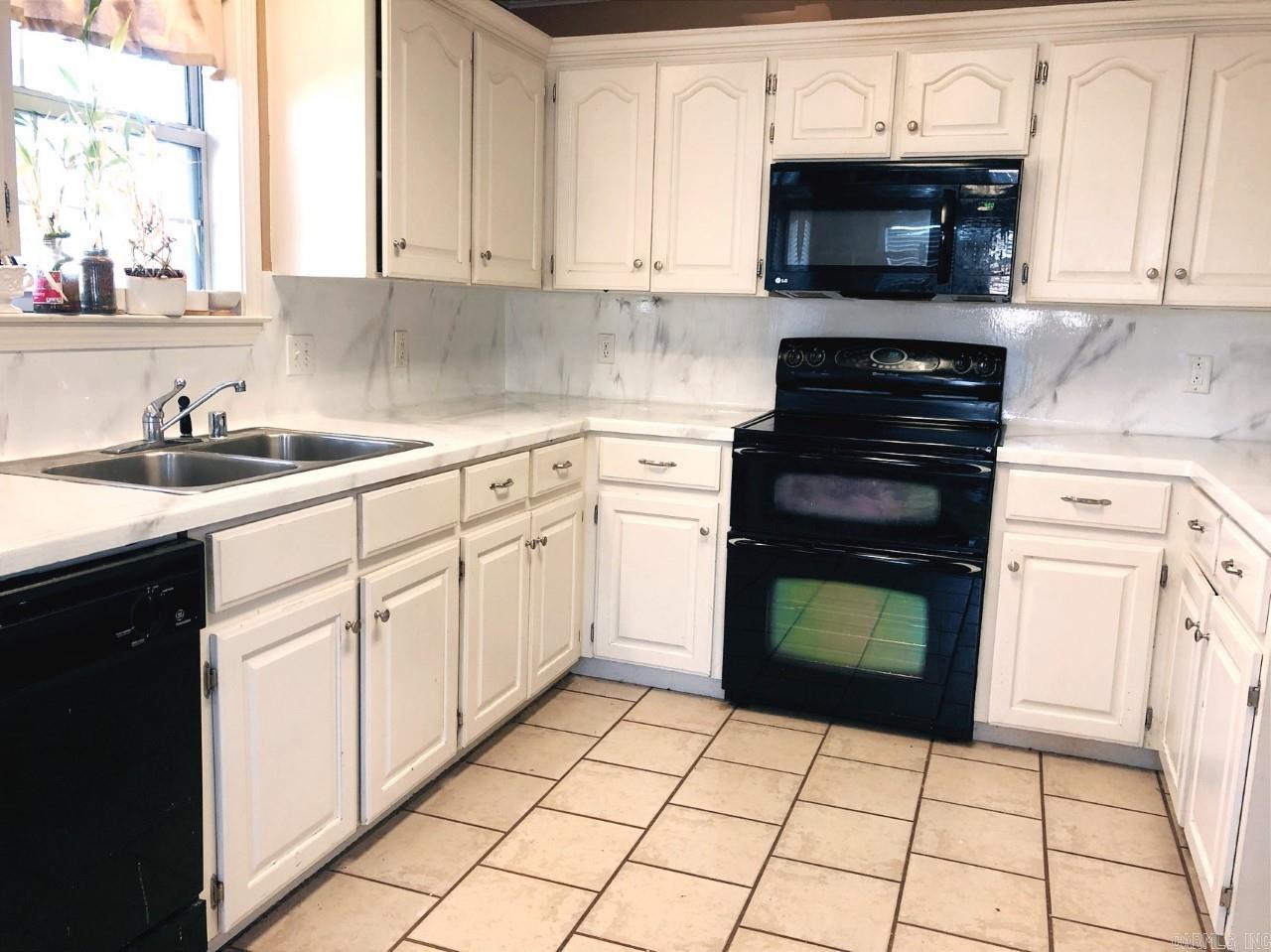 Marlise Manor - Residential Lease