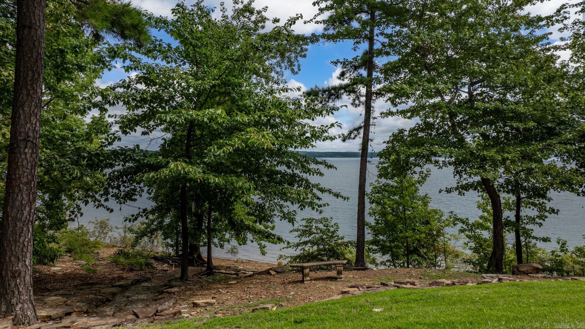 DIAMOND BLUFF ESTATES - Residential