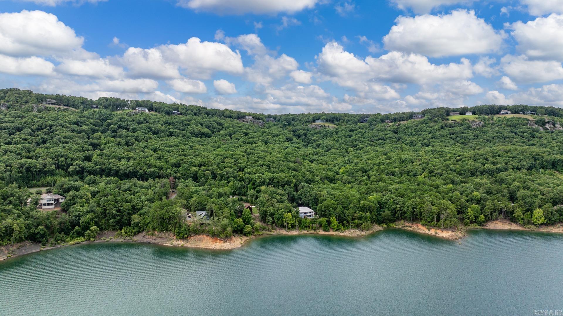 DIAMOND BLUFF ESTATES - Residential