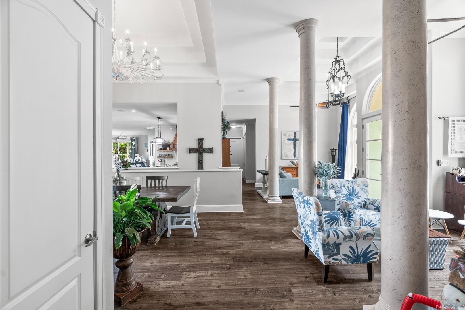 DIAMOND BLUFF ESTATES - Residential