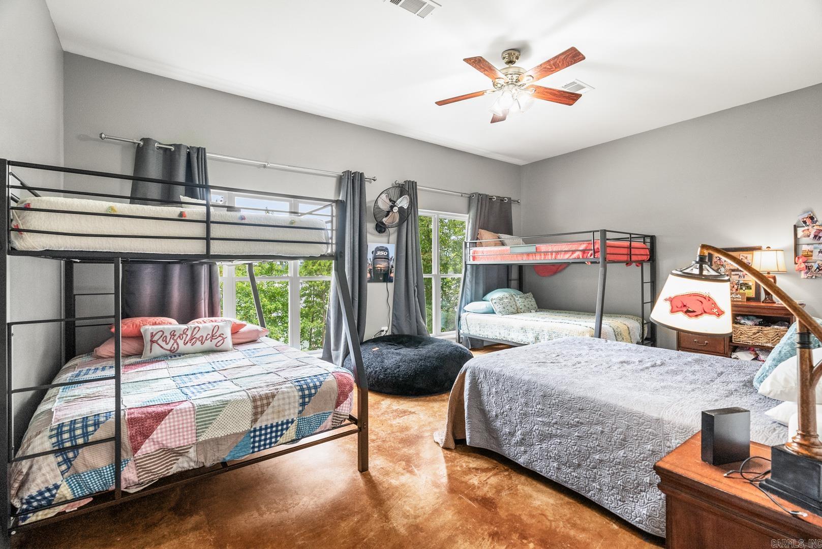 DIAMOND BLUFF ESTATES - Residential