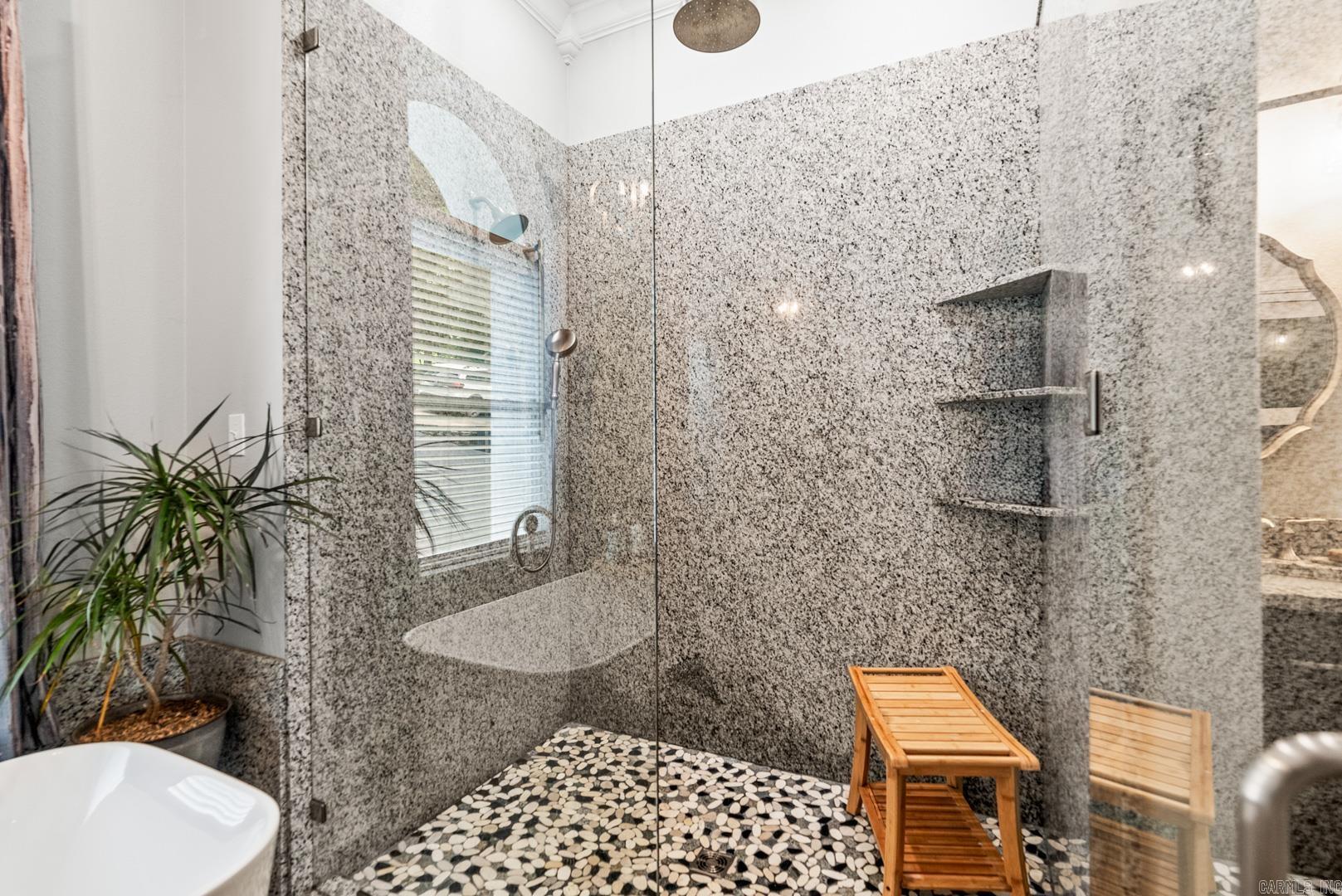 DIAMOND BLUFF ESTATES - Residential