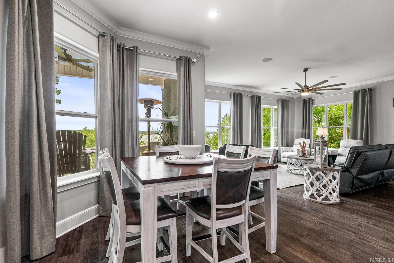 DIAMOND BLUFF ESTATES - Residential