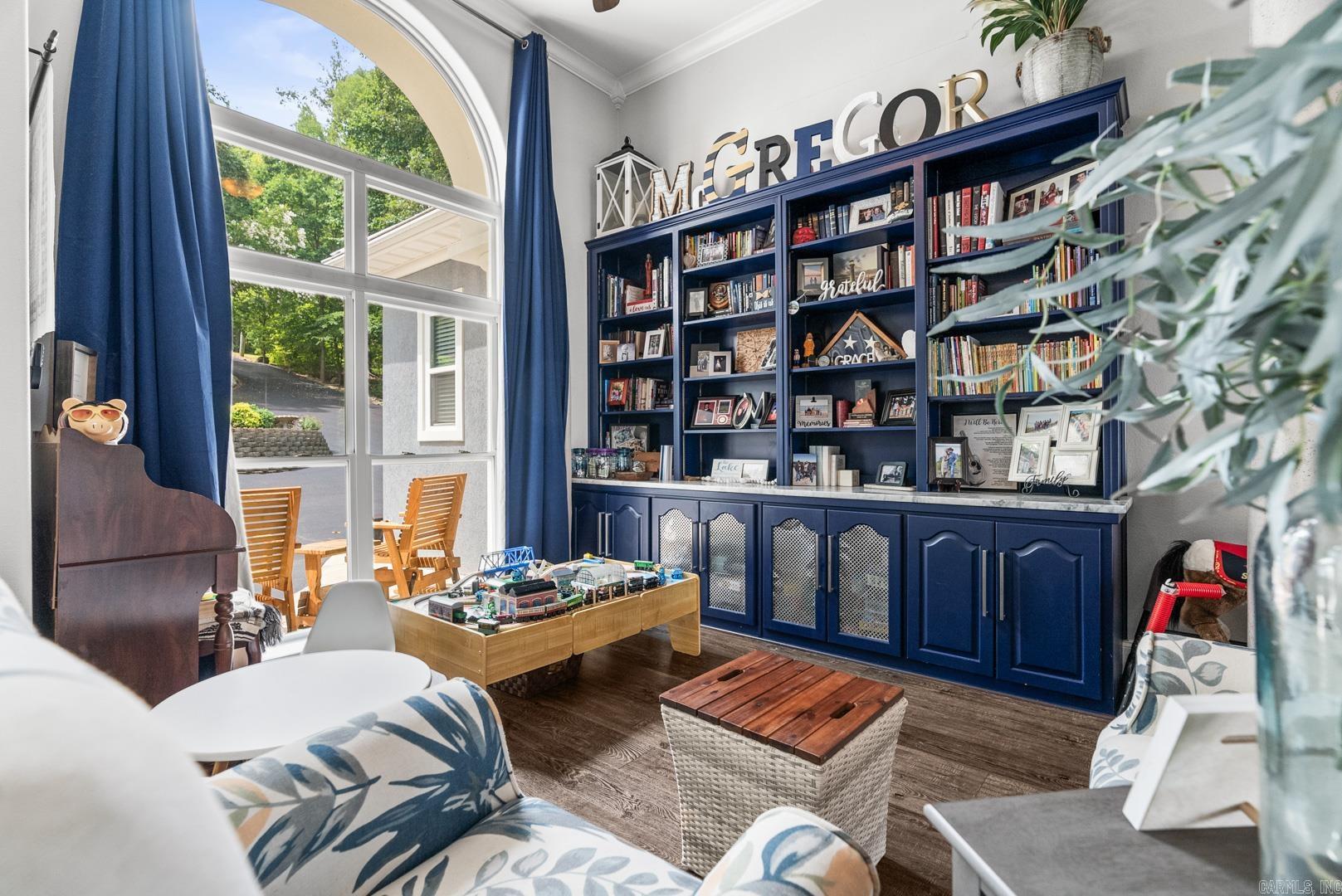 DIAMOND BLUFF ESTATES - Residential