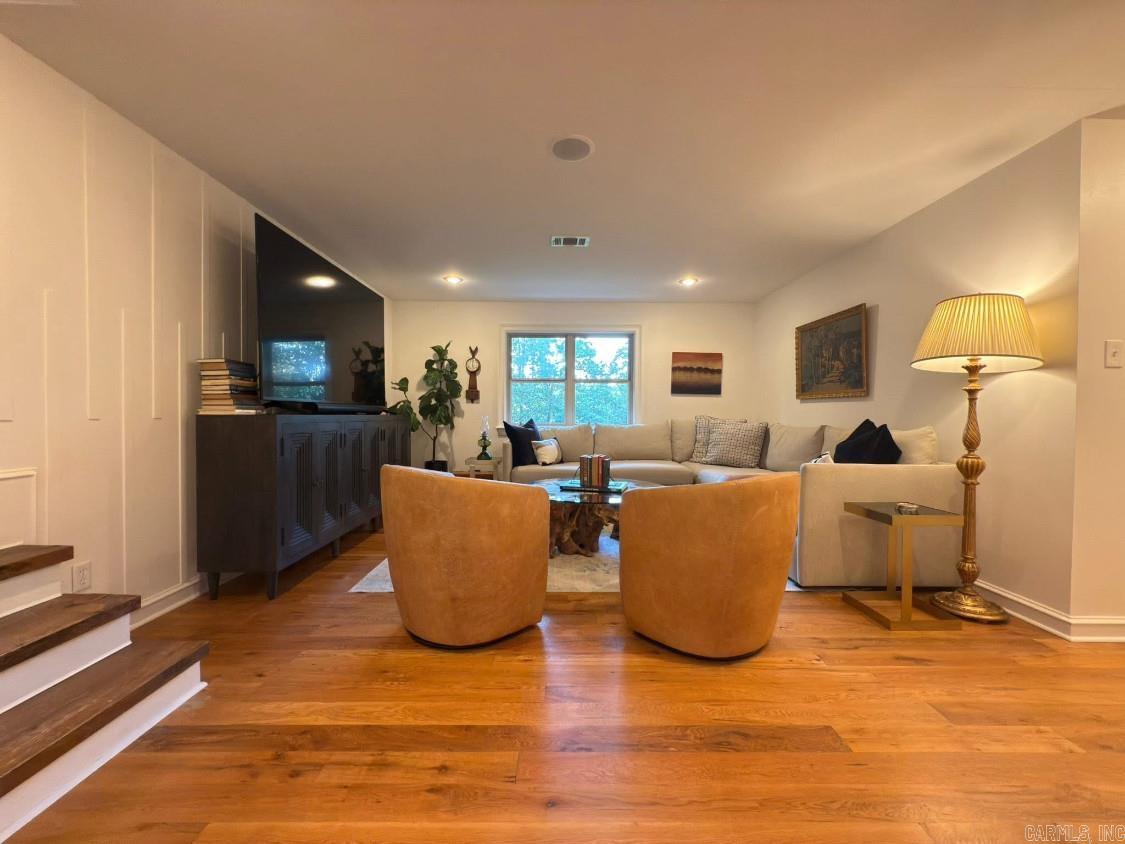 Cresthaven - Residential