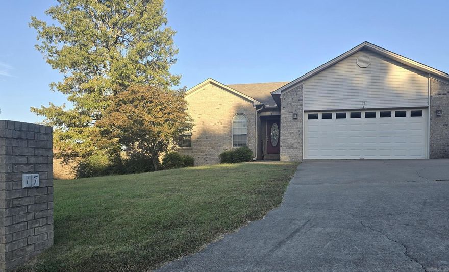 Very well maintained three bedrooms, two bath home, located in Magness Creek. This home features a large living room with double tray ceilings! Looking for a Split Floor Plan? Well, look no further! Kitchen/dining room combo with an island that could also serve as breakfast bar. There is a pantry in the kitchen area. Separate laundry room with storage space as well. Split level deck! There is so much more to this home! Come take a look!