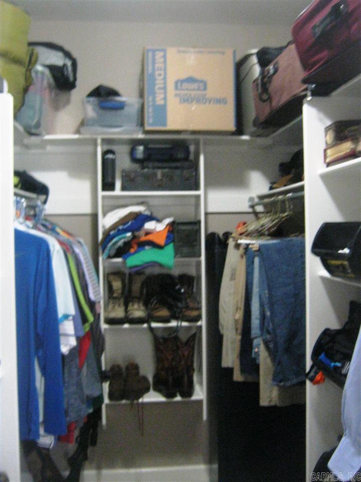 OAK GLENN - Residential