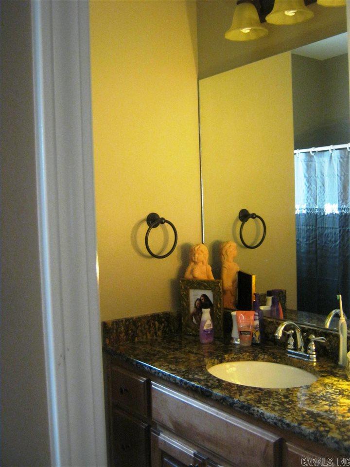 OAK GLENN - Residential