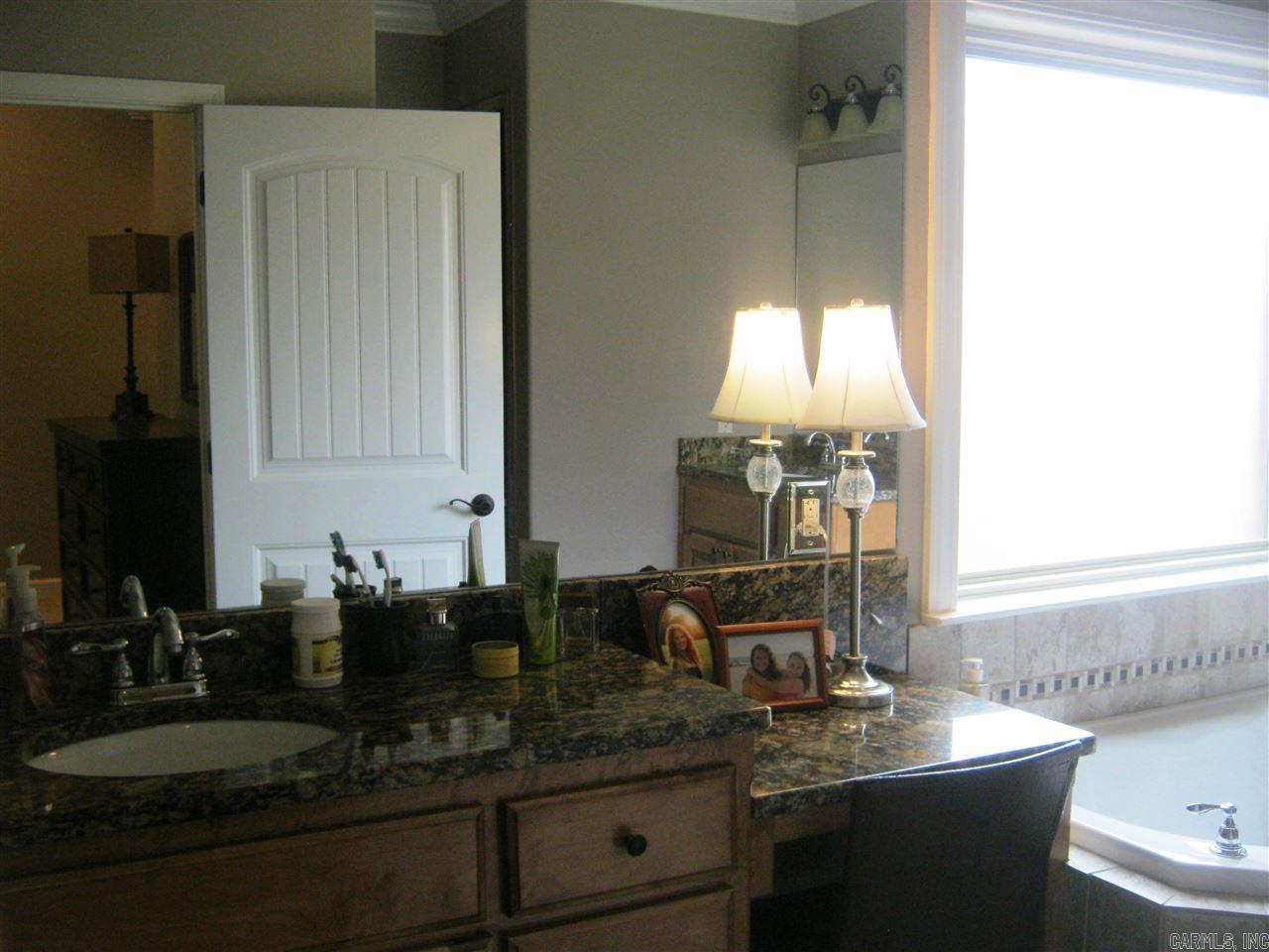 OAK GLENN - Residential