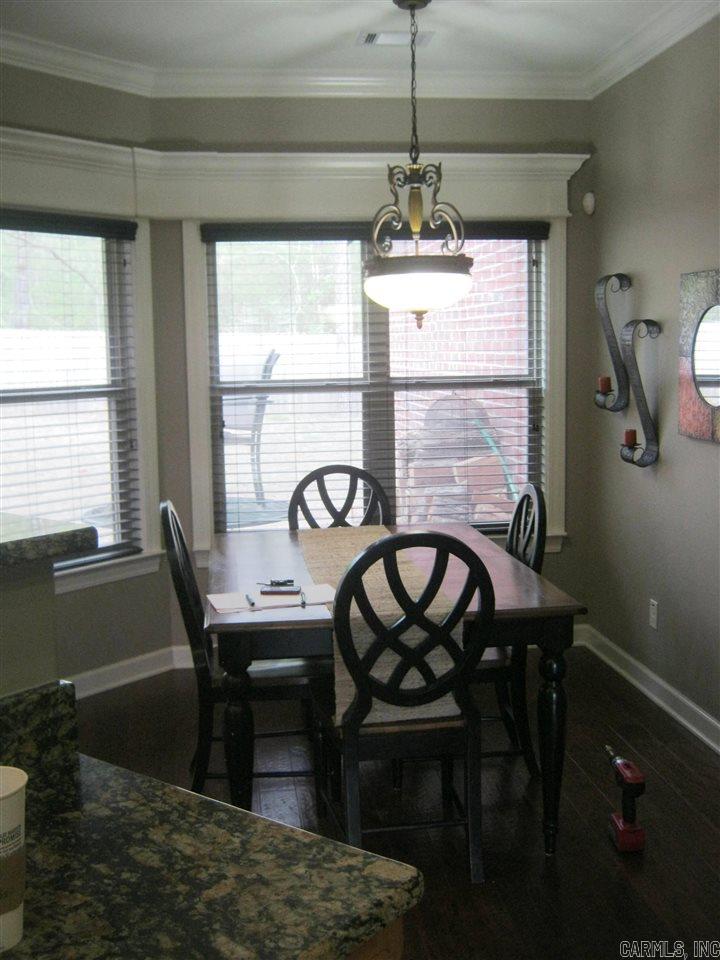 OAK GLENN - Residential