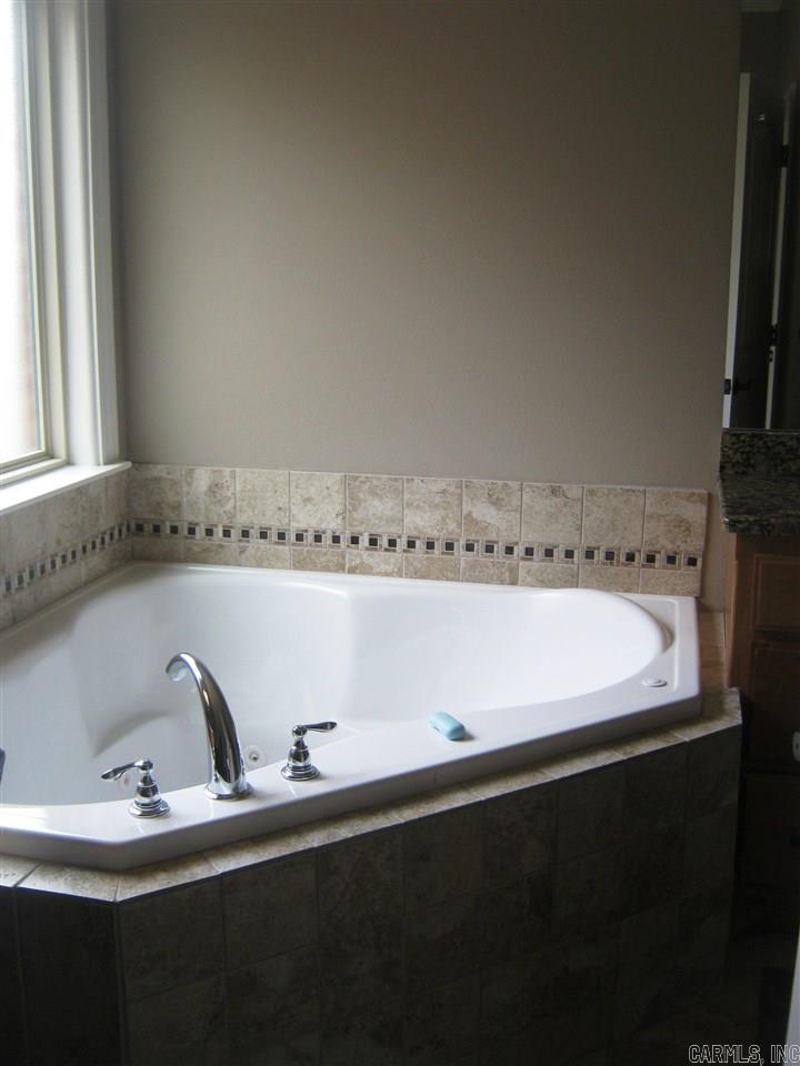 OAK GLENN - Residential