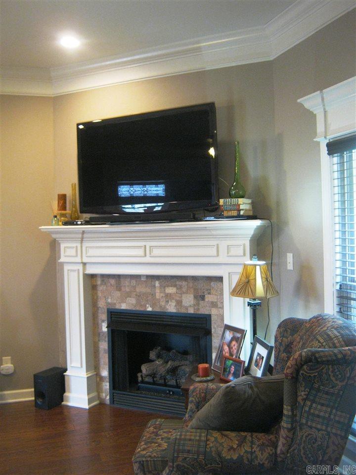 OAK GLENN - Residential