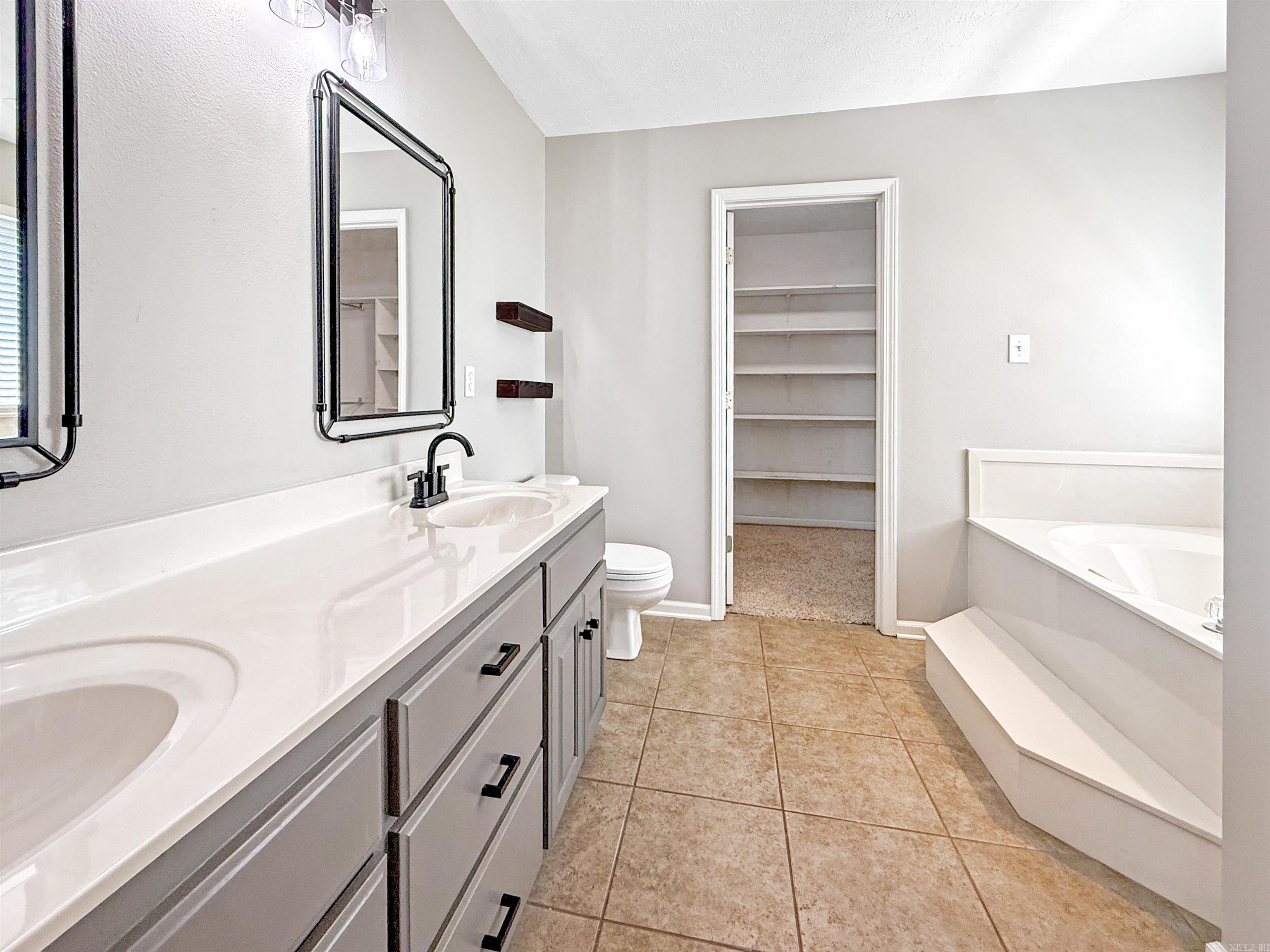Quail Hollow - Residential