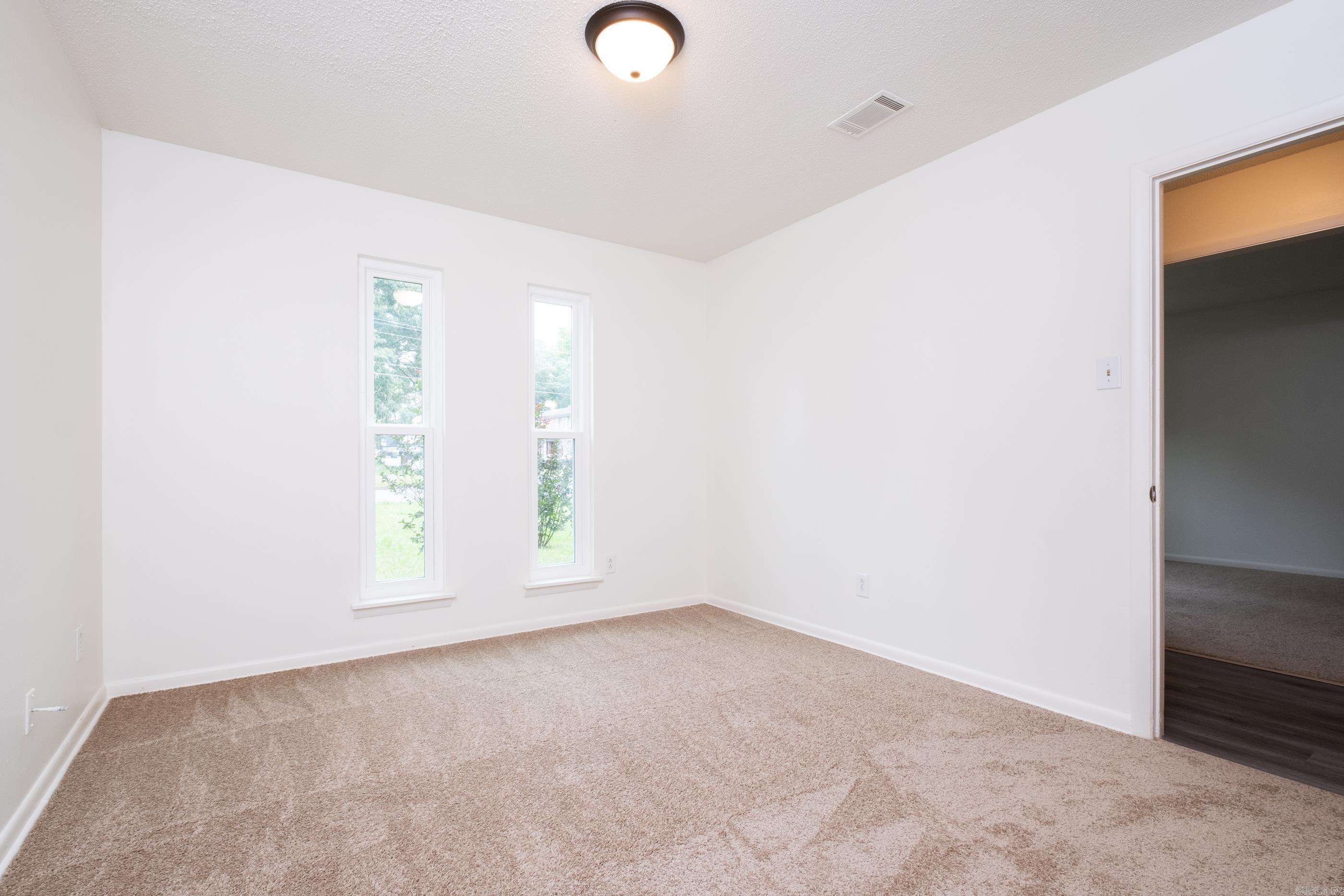 NORTH HILLS MANOR - Residential