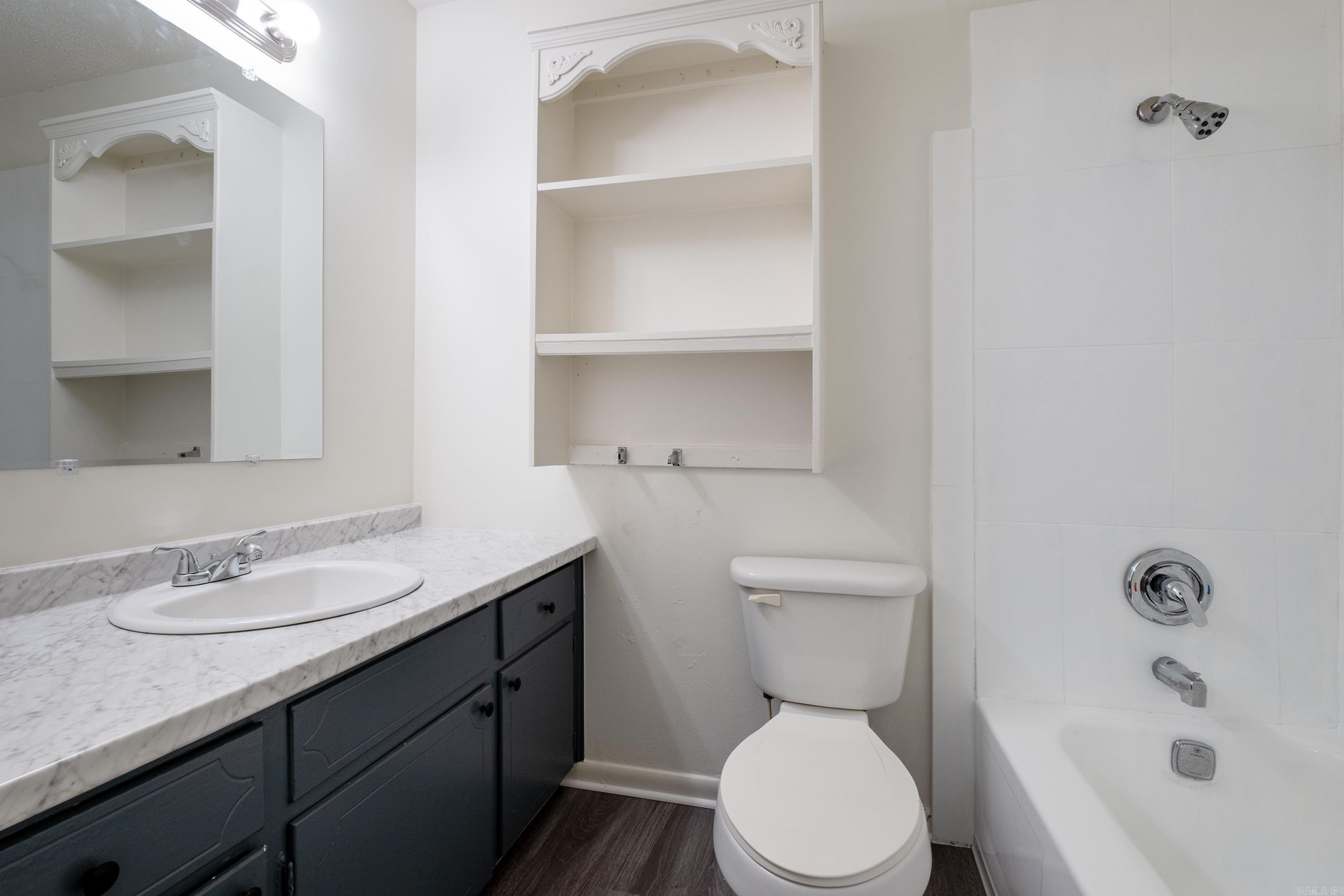 NORTH HILLS MANOR - Residential