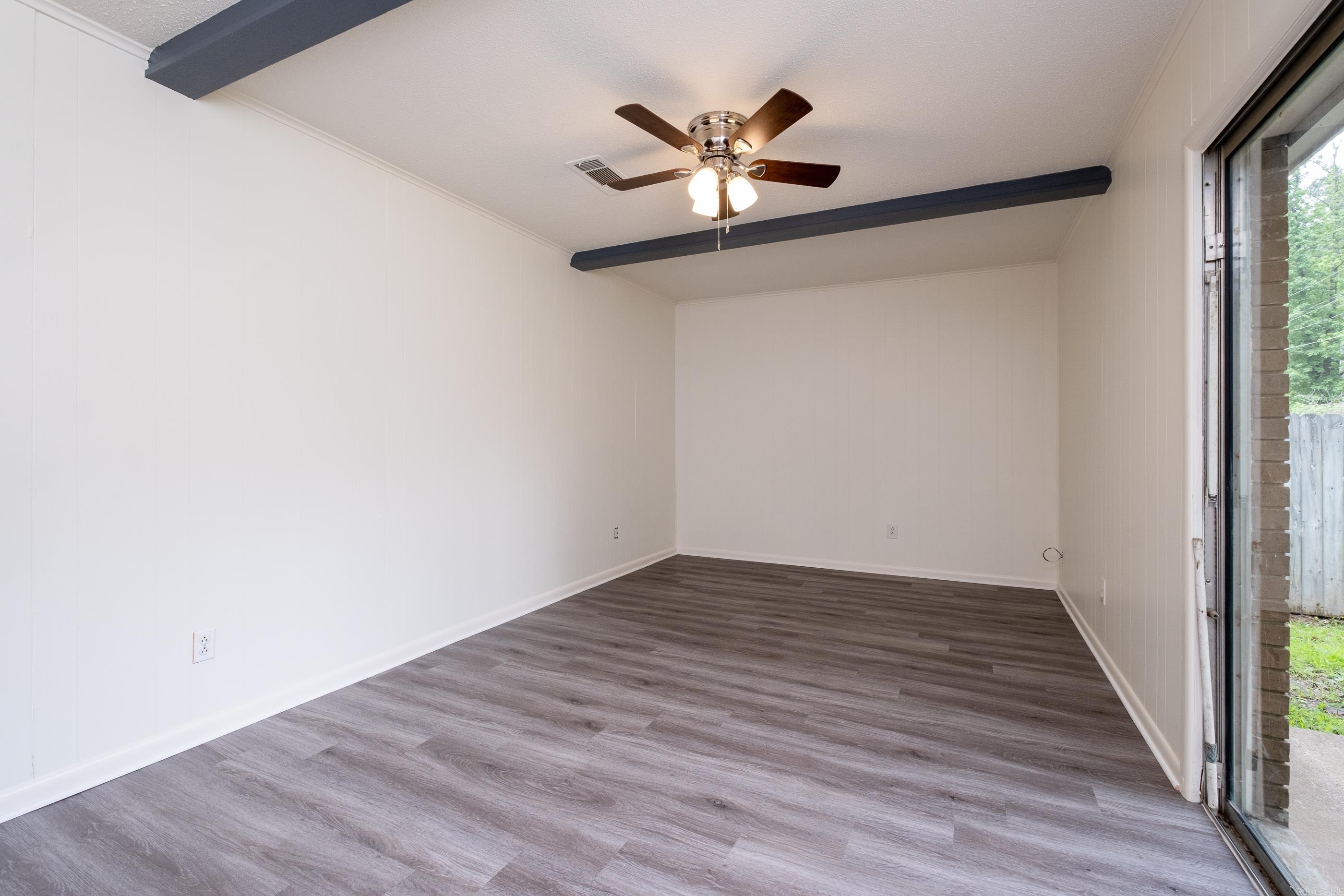 NORTH HILLS MANOR - Residential