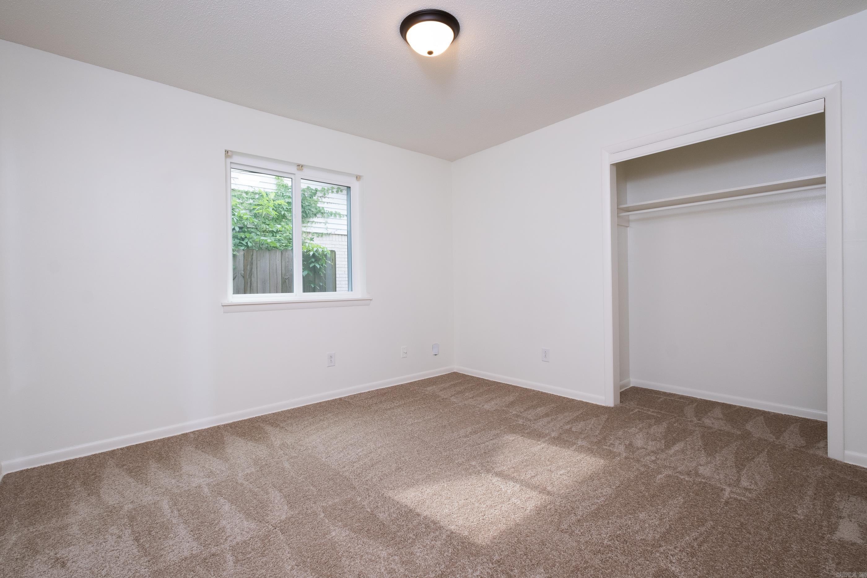 NORTH HILLS MANOR - Residential