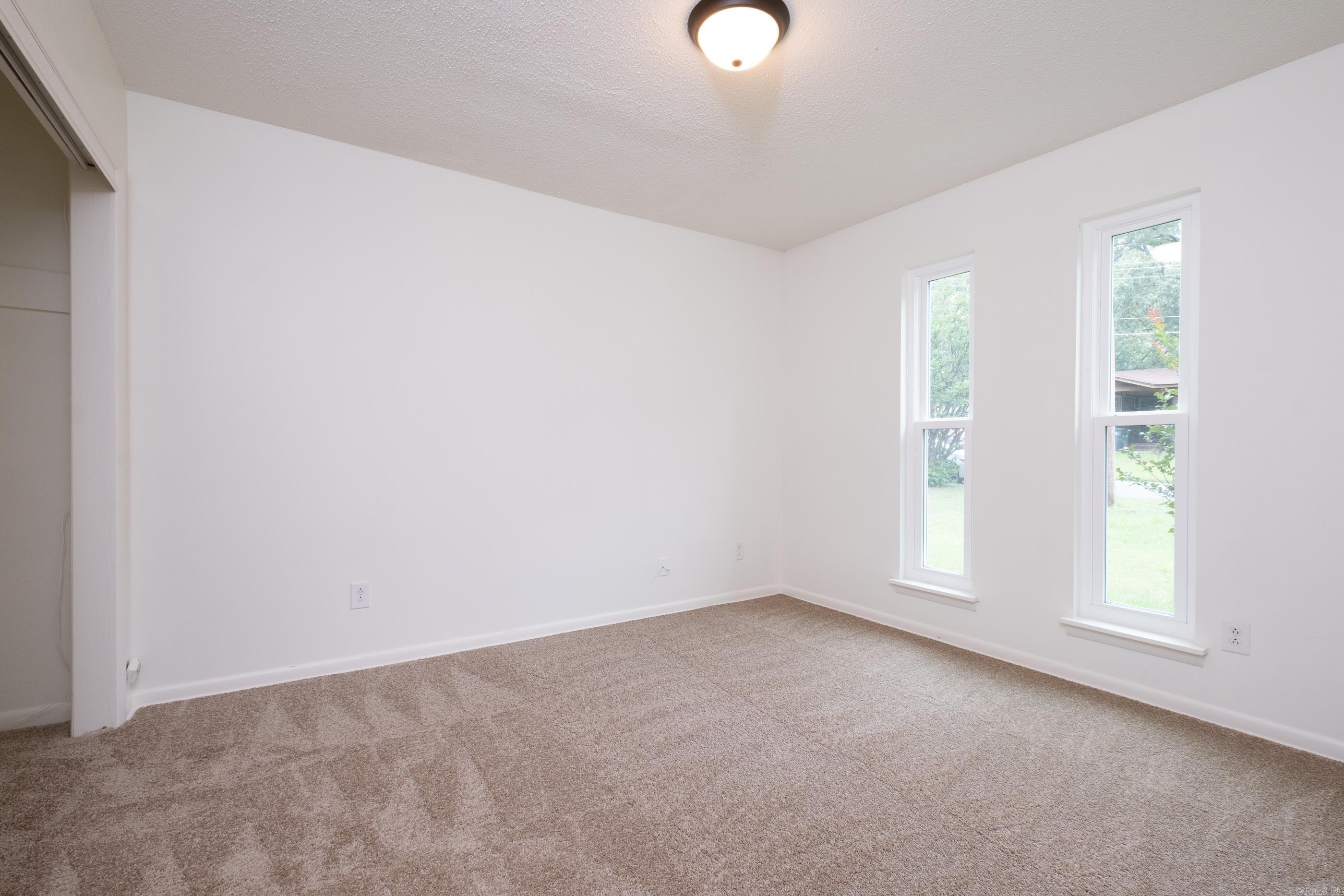 NORTH HILLS MANOR - Residential