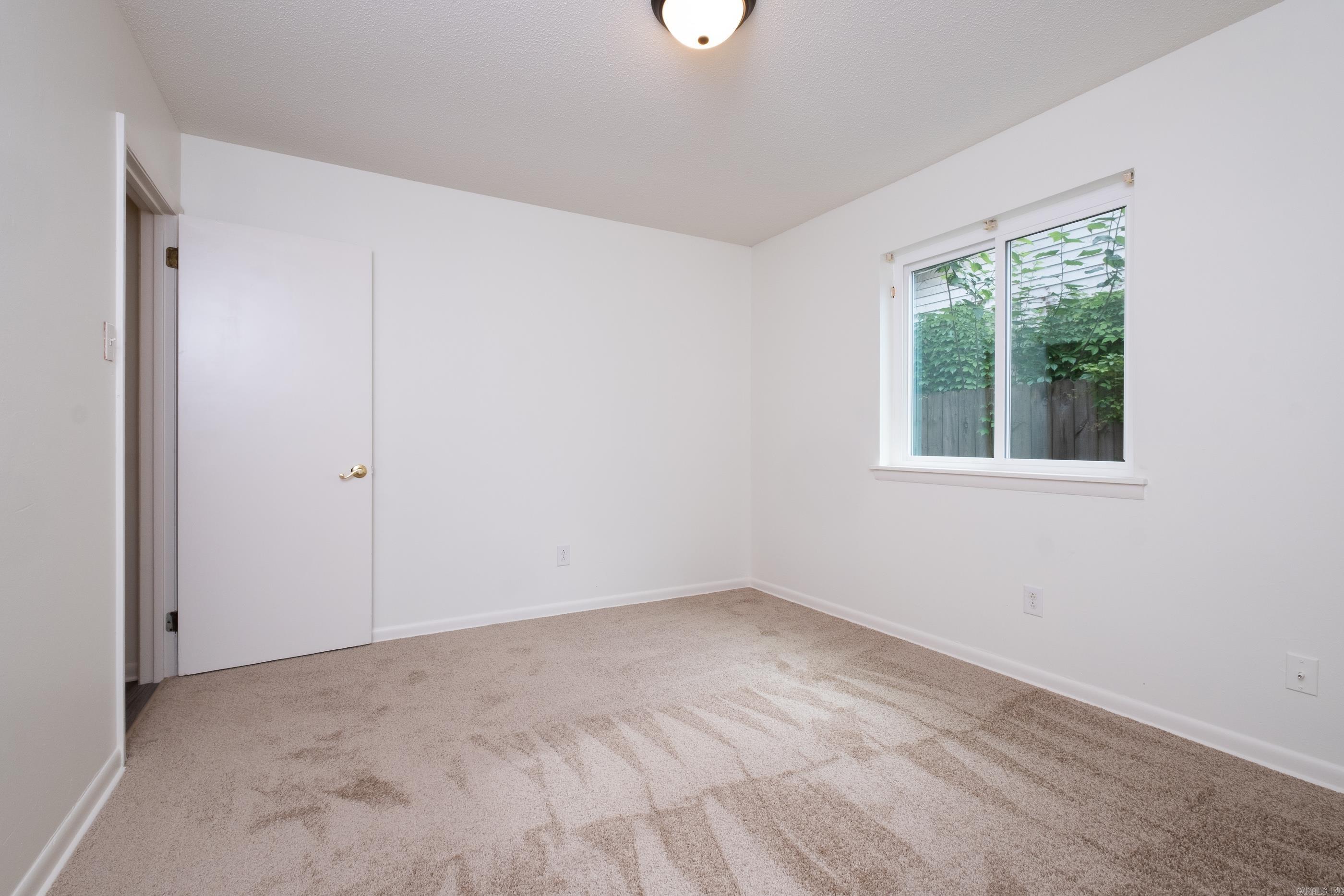 NORTH HILLS MANOR - Residential