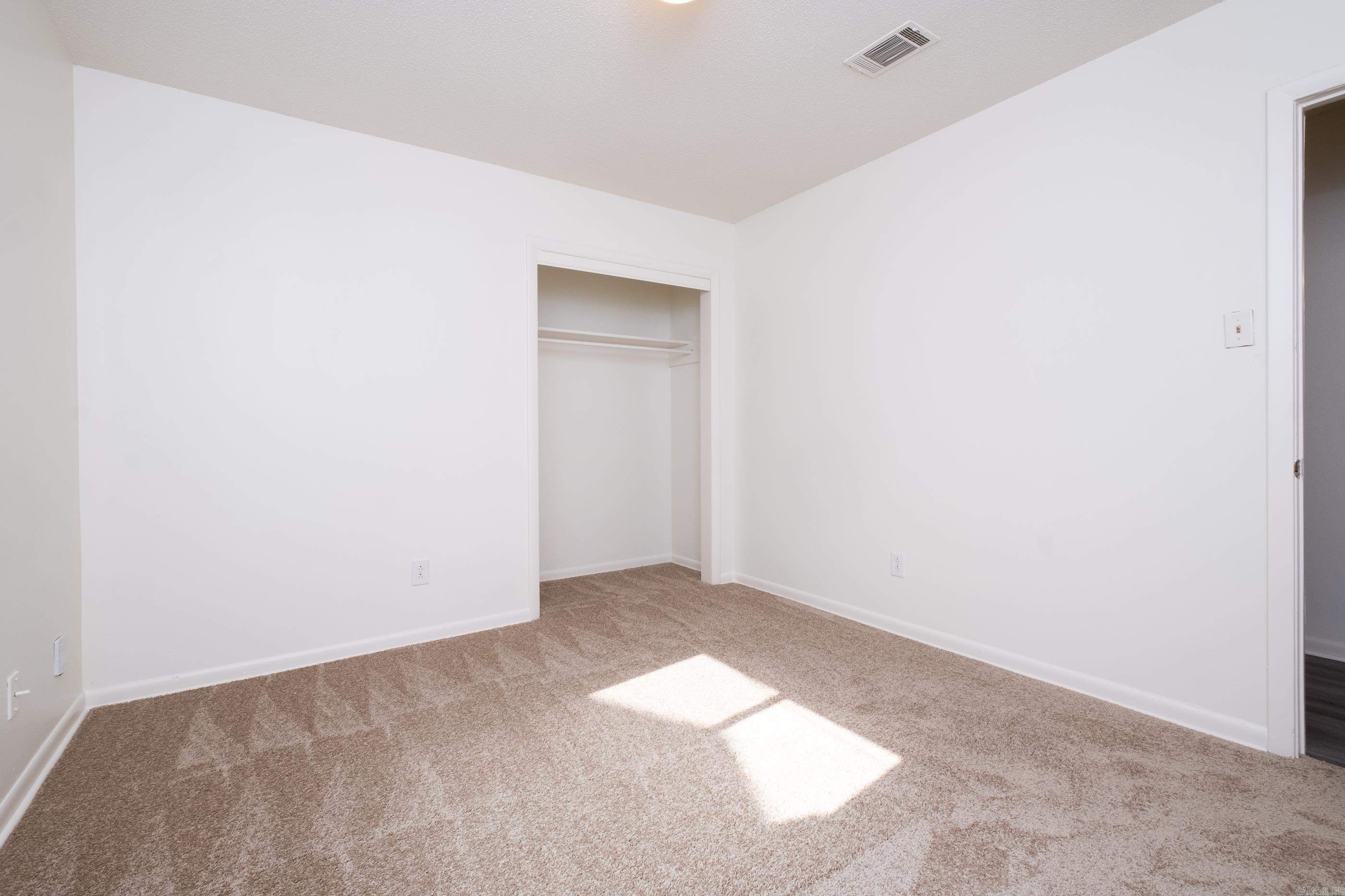 NORTH HILLS MANOR - Residential