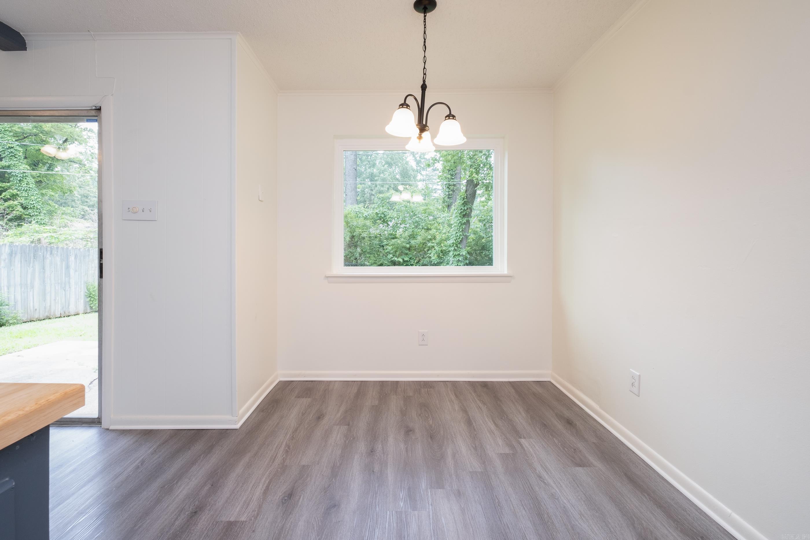 NORTH HILLS MANOR - Residential