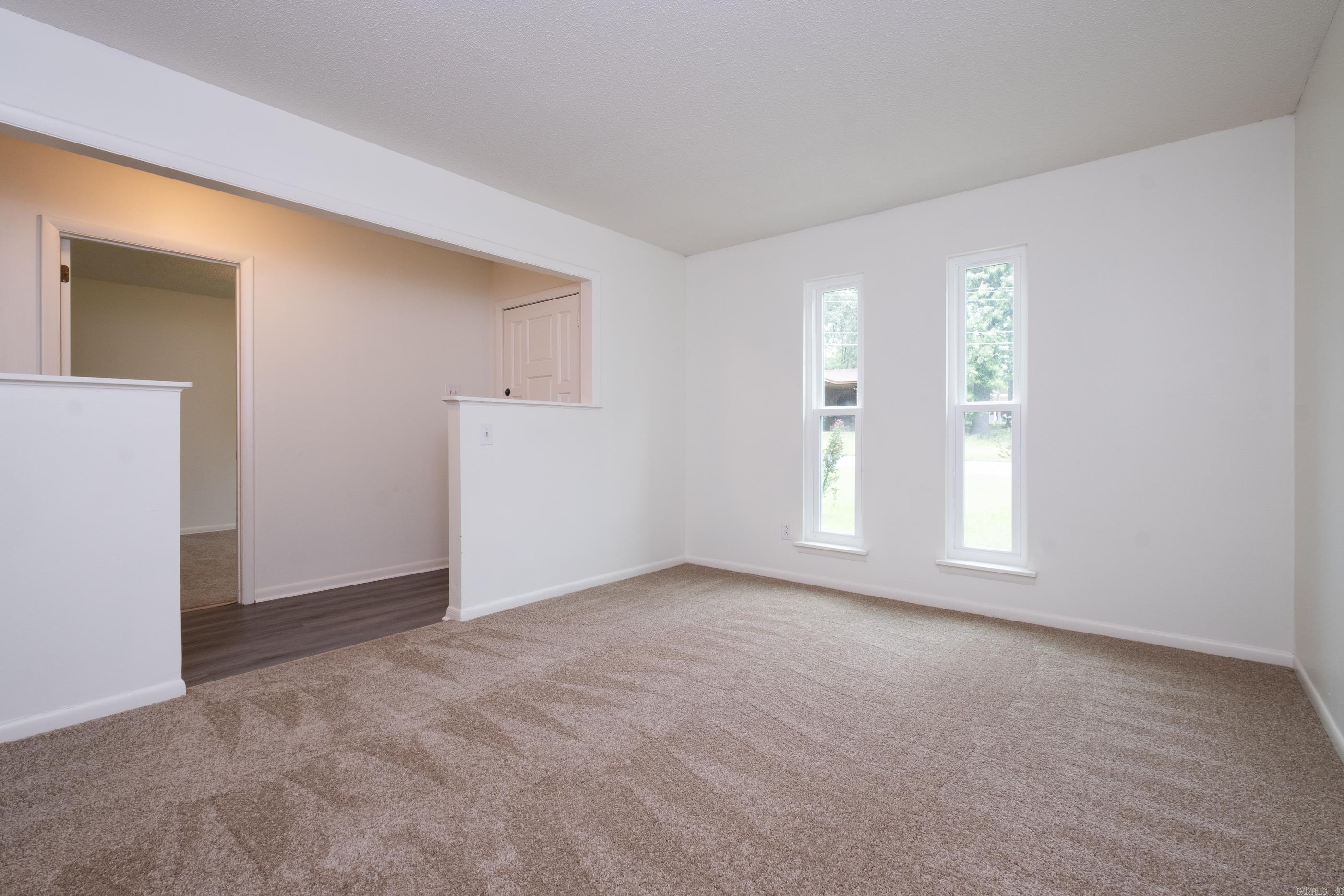 NORTH HILLS MANOR - Residential