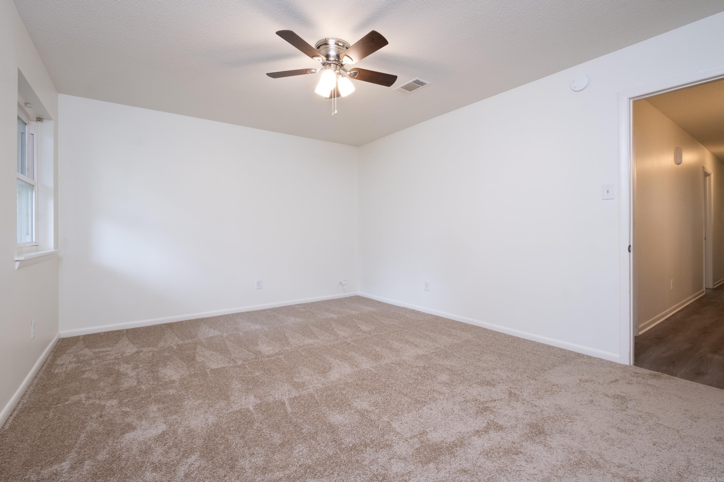 NORTH HILLS MANOR - Residential