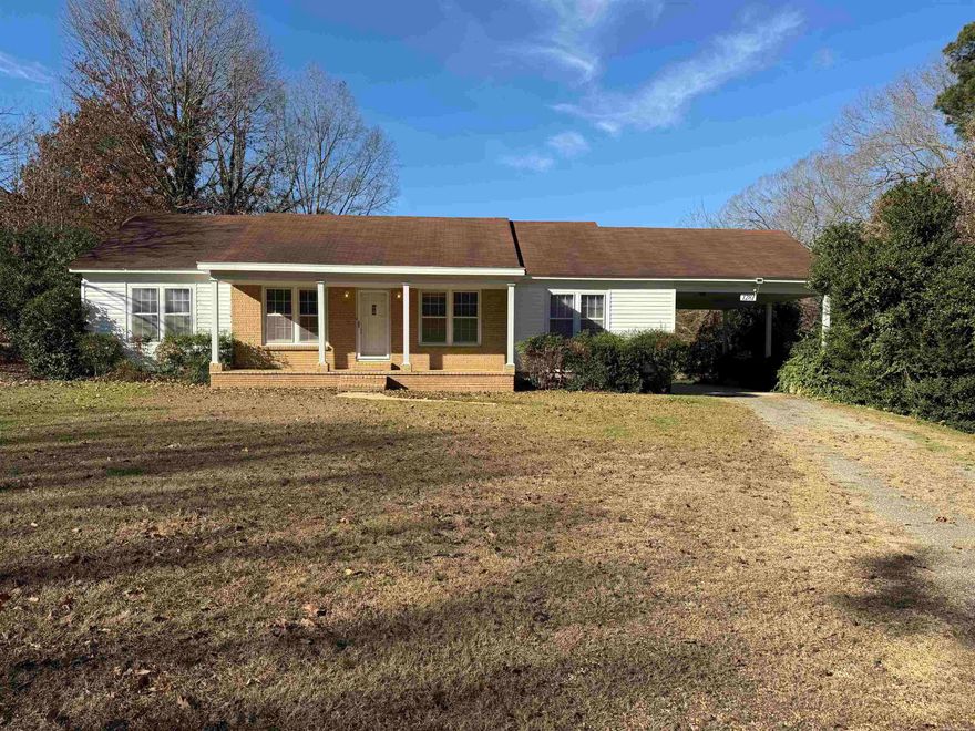 This newly renovated home is in the perfect spot inside city limits. This would be a perfect home for you and your family. This Kitchen is an eye catcher. Very spacious for great family dinners and get togethers. Call me to view this beautiful home  870-820-3919
