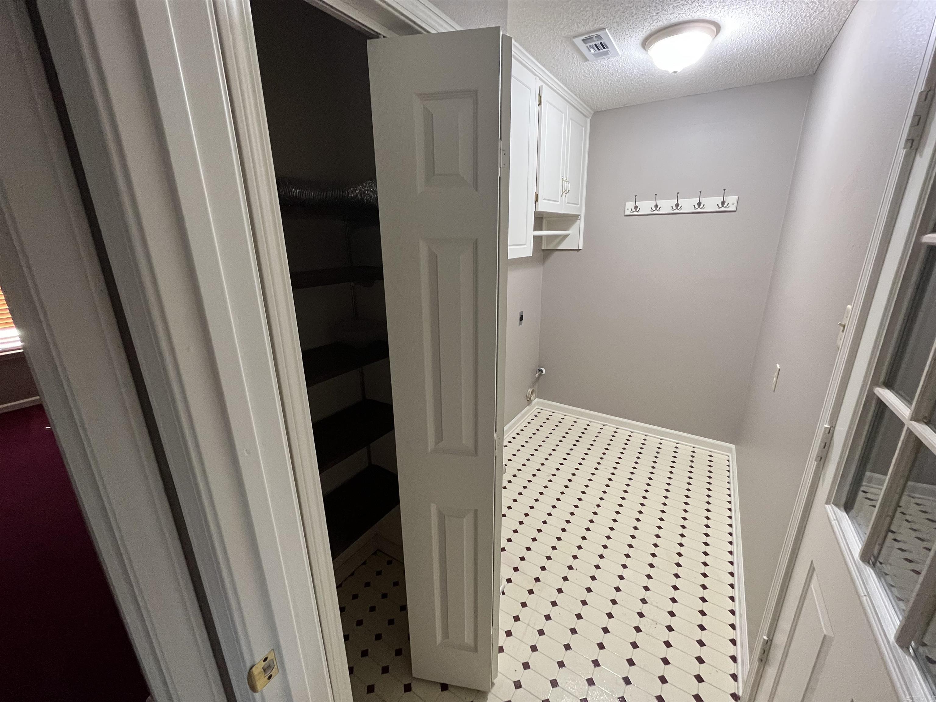 Cabot City Area - Residential Lease