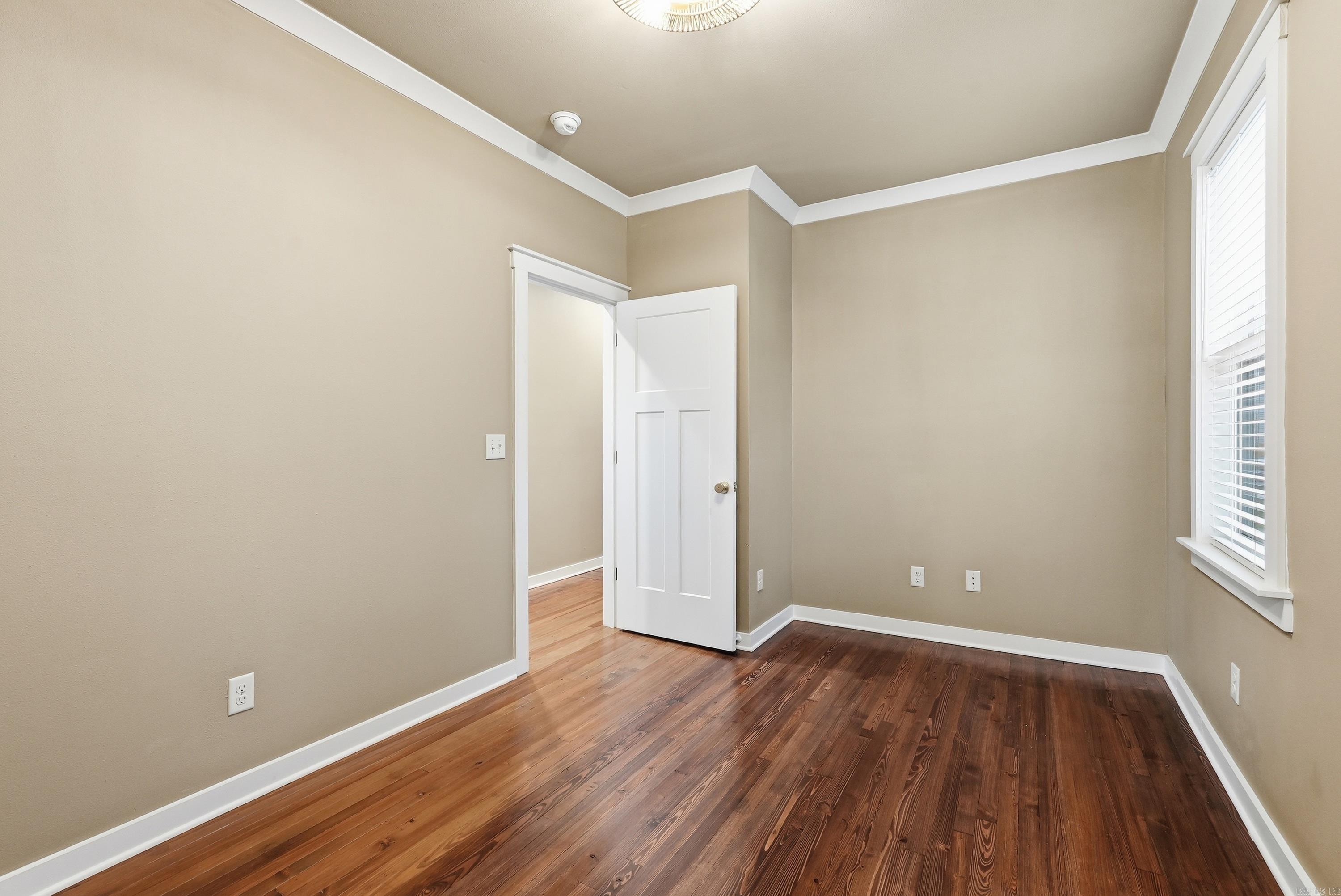 FOREST HILLS - Residential