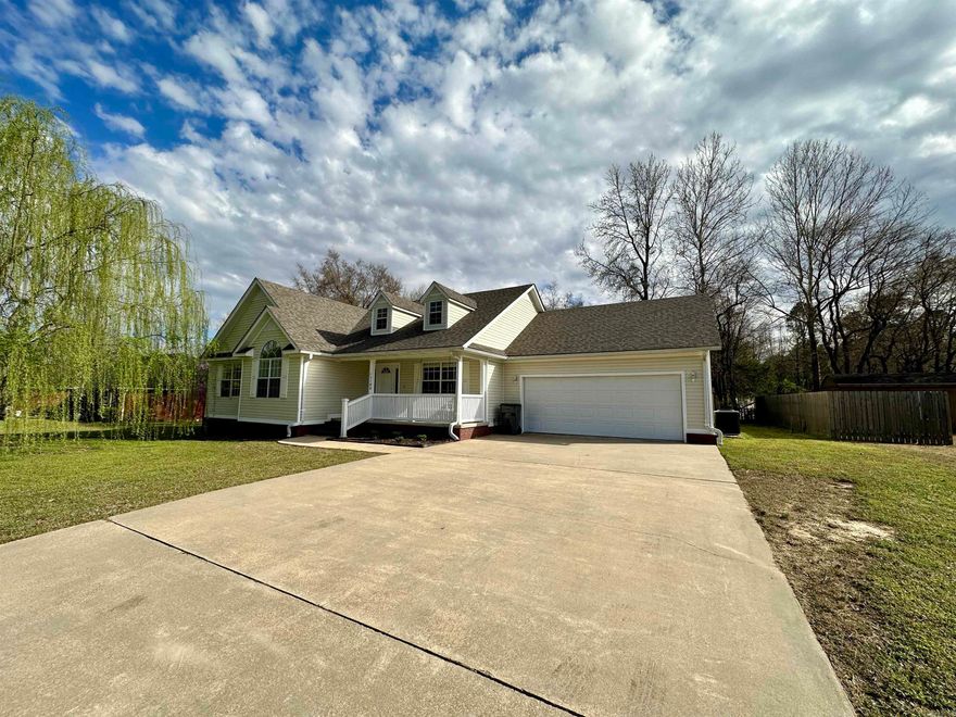 This is the one you've been waiting for! This 3 bedroom 2 bath home is ready for new owners. The tall vaulted ceilings, formal dining room and large kitchen are perfect for a full house! The 2 1/2 year old HVAC system will give you peace of mind, not to mention the BRAND NEW ROOF! The back deck area makes for a great place to cookout on the weekend or have some coffee in the morning! This house sits in an awesome neighborhood and has been meticulously maintained. Don't miss this one!