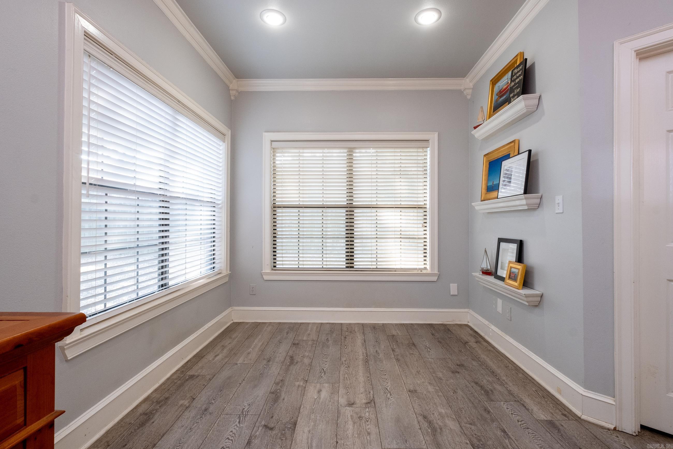 COUNTRY CLUB OF ARK THE - Residential