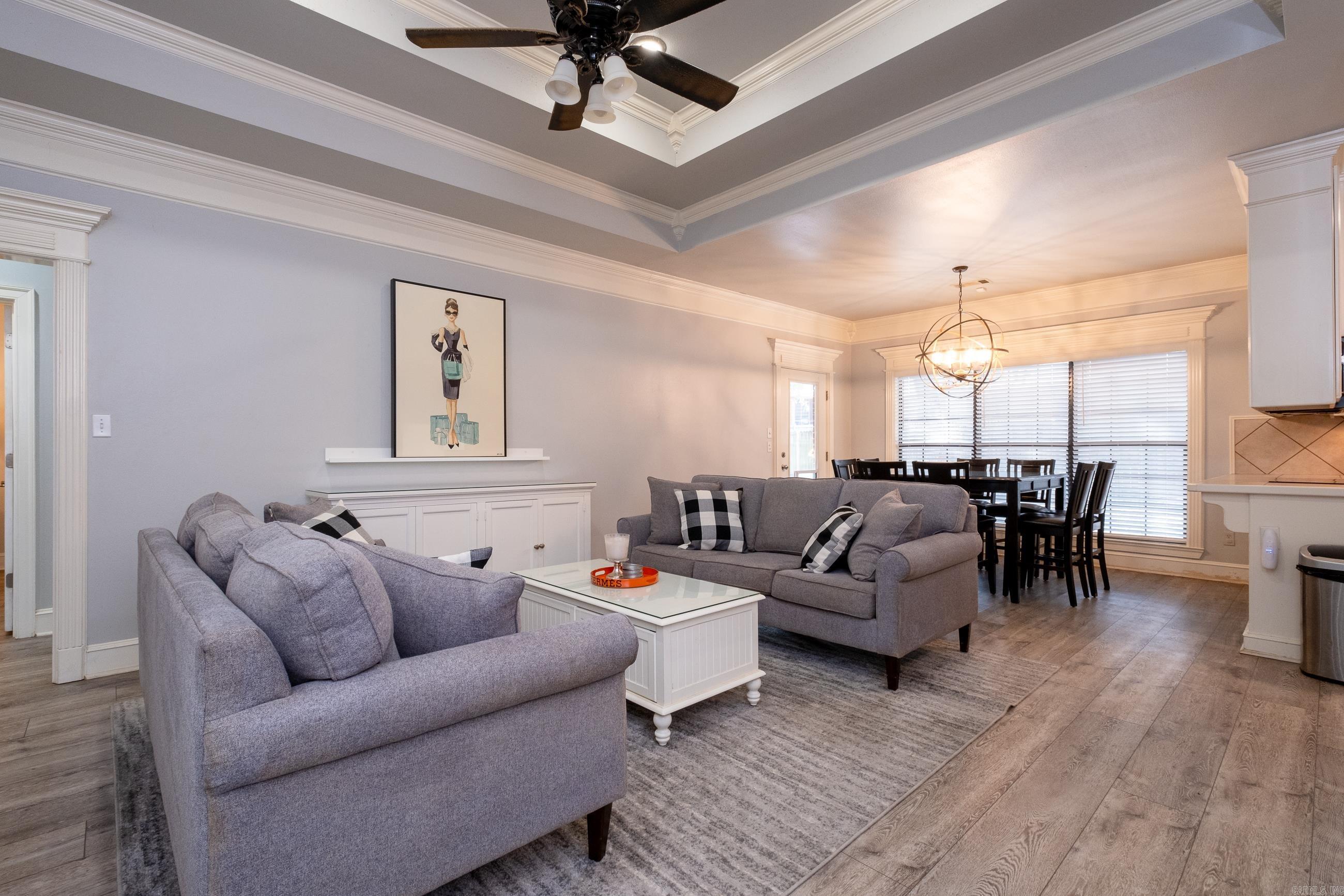 COUNTRY CLUB OF ARK THE - Residential