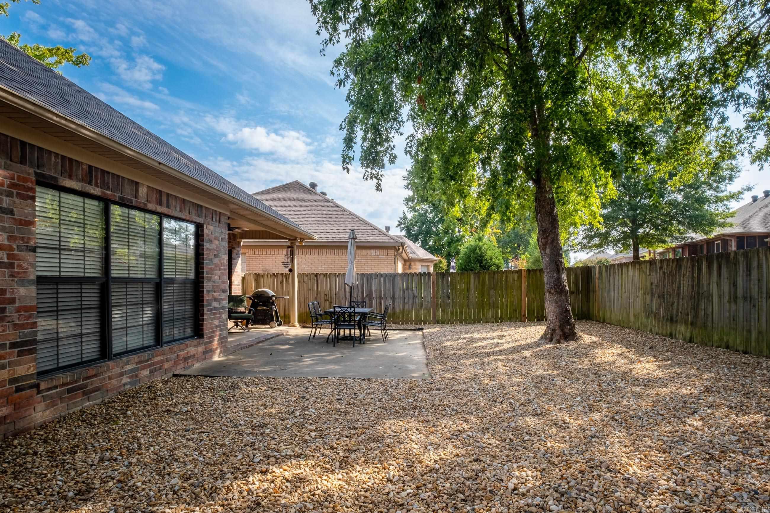 COUNTRY CLUB OF ARK THE - Residential