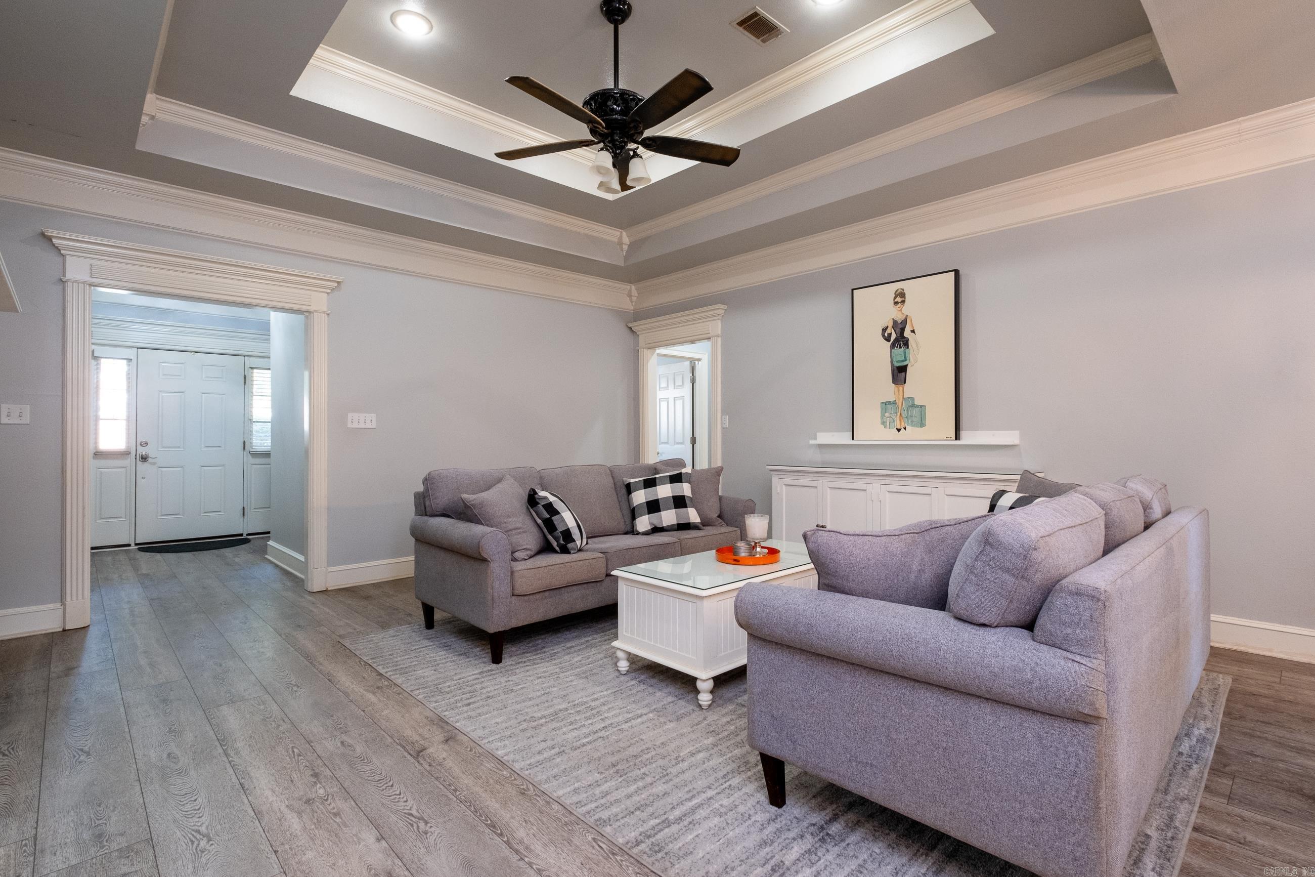 COUNTRY CLUB OF ARK THE - Residential